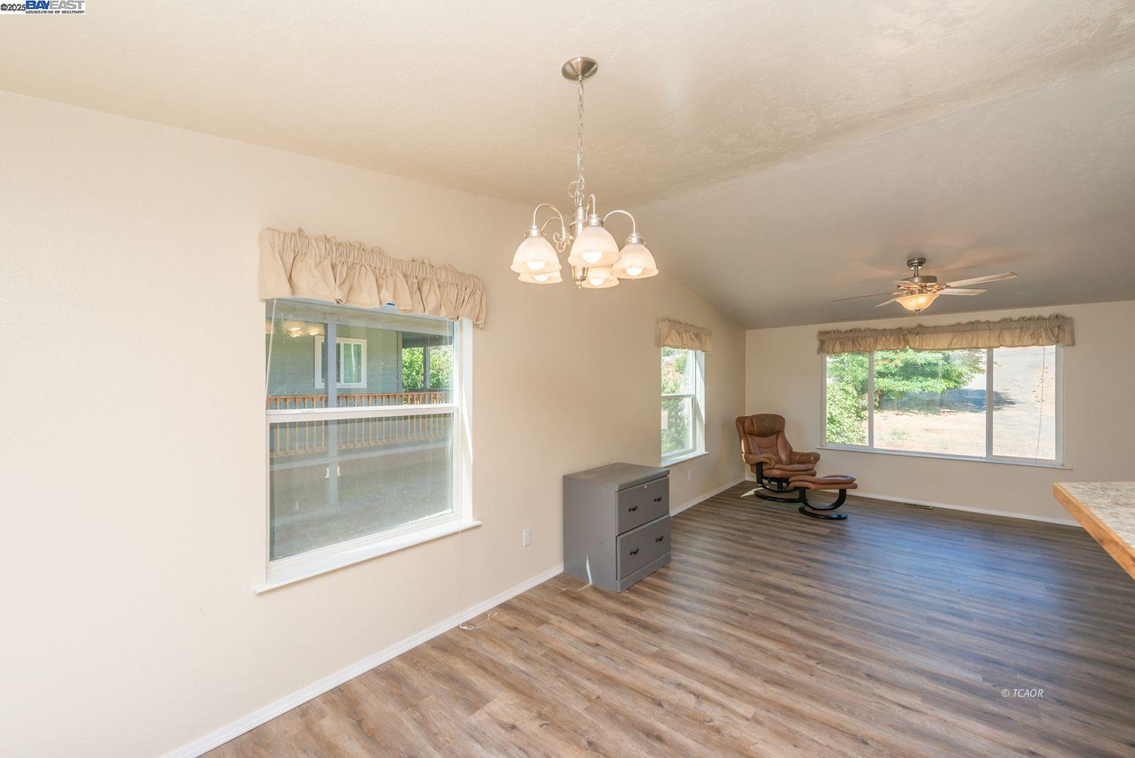 Detail Gallery Image 15 of 49 For 38500 State Highway 299, Junction City,  CA 96048 - 3 Beds | 2 Baths