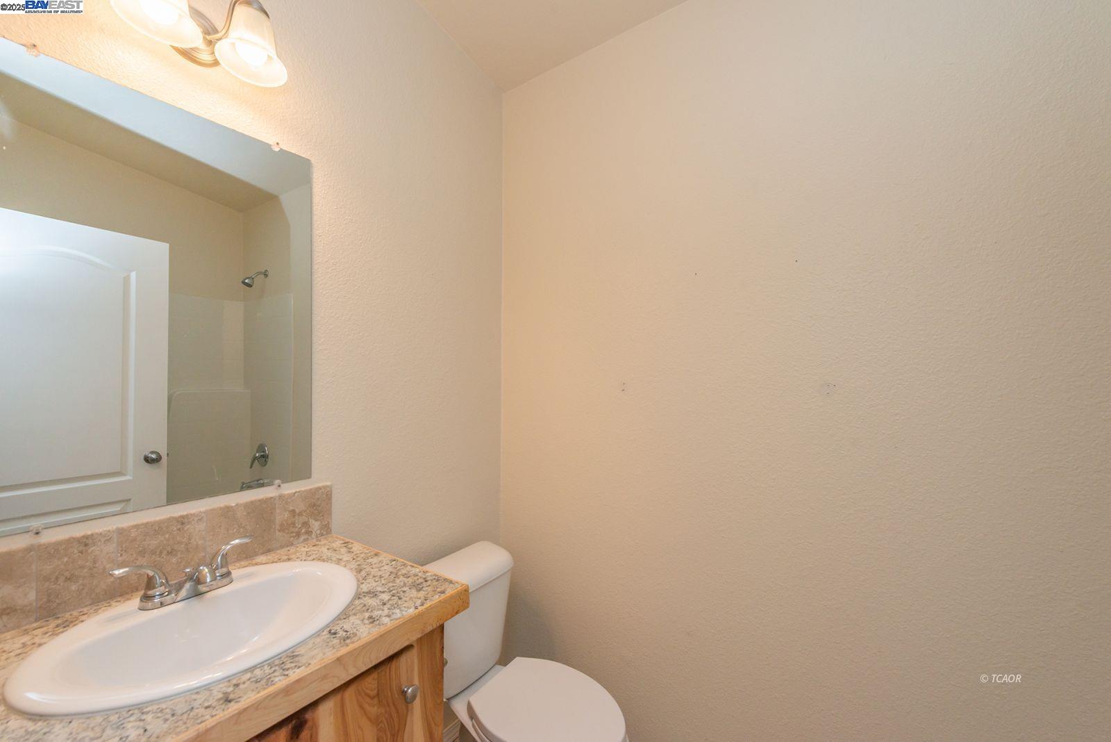 Detail Gallery Image 23 of 49 For 38500 State Highway 299, Junction City,  CA 96048 - 3 Beds | 2 Baths