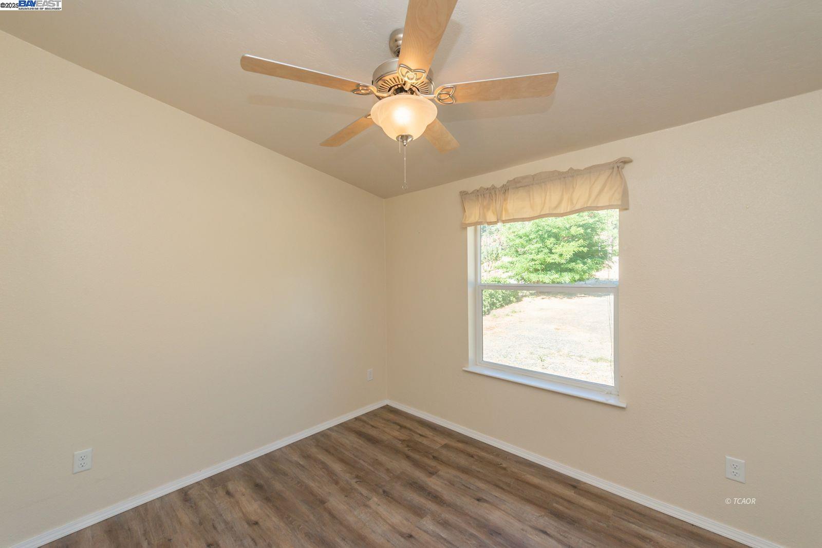 Detail Gallery Image 24 of 49 For 38500 State Highway 299, Junction City,  CA 96048 - 3 Beds | 2 Baths