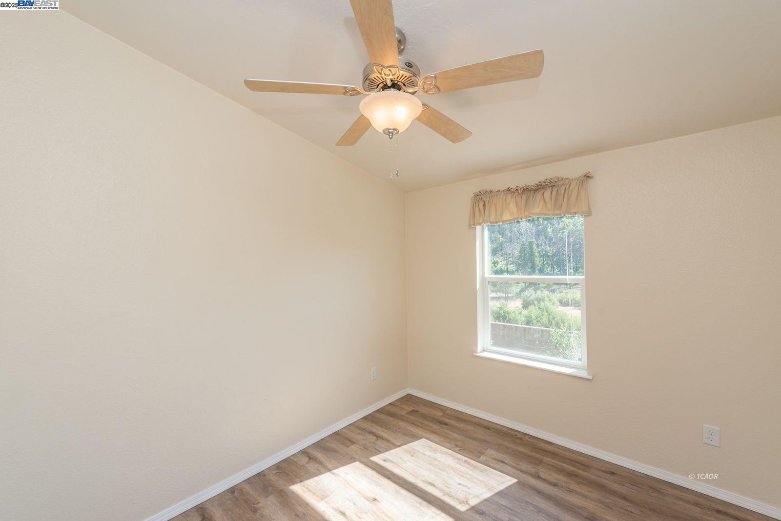 Detail Gallery Image 25 of 49 For 38500 State Highway 299, Junction City,  CA 96048 - 3 Beds | 2 Baths