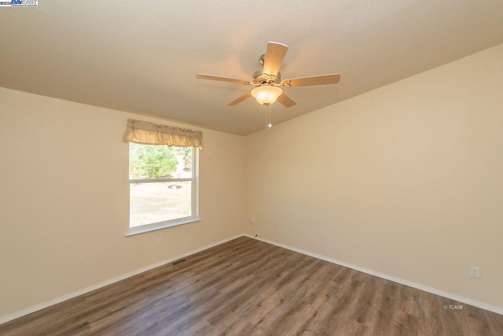 Detail Gallery Image 27 of 49 For 38500 State Highway 299, Junction City,  CA 96048 - 3 Beds | 2 Baths