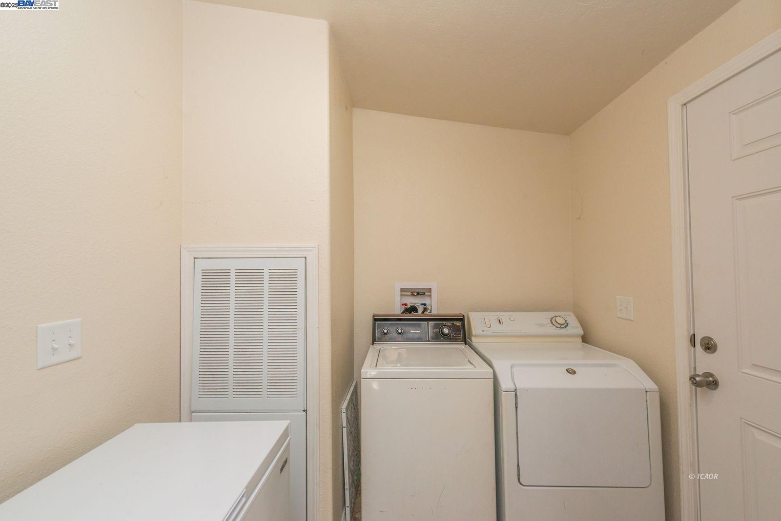 Detail Gallery Image 32 of 49 For 38500 State Highway 299, Junction City,  CA 96048 - 3 Beds | 2 Baths
