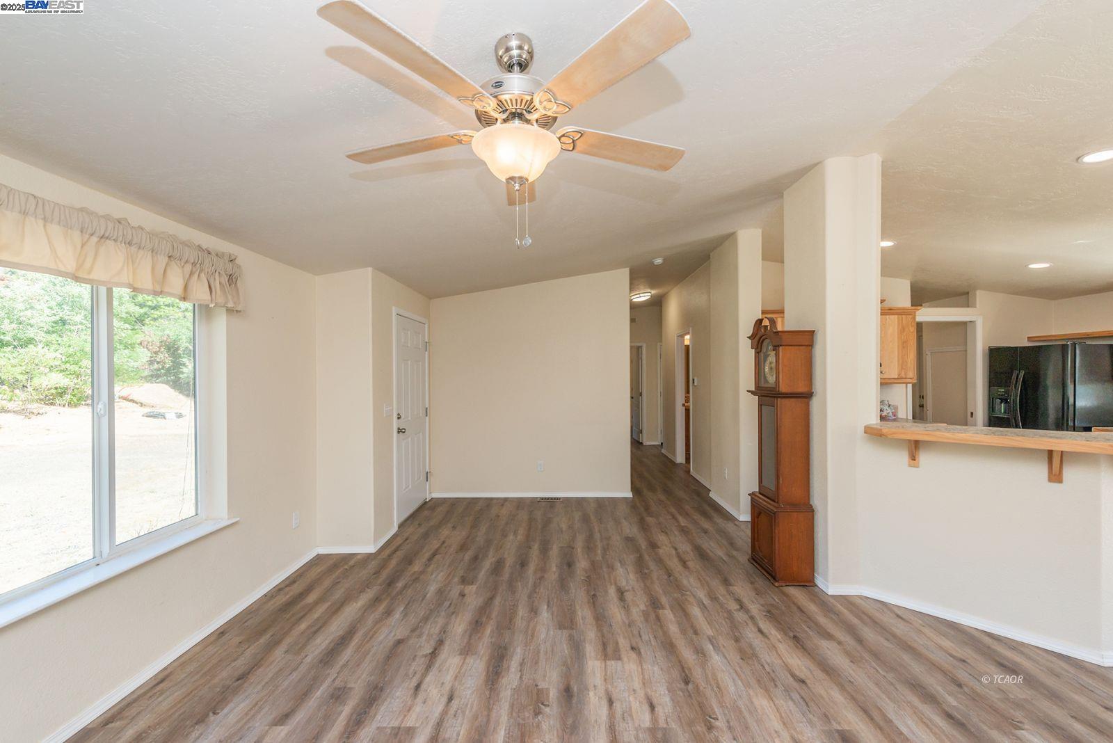 Detail Gallery Image 7 of 49 For 38500 State Highway 299, Junction City,  CA 96048 - 3 Beds | 2 Baths