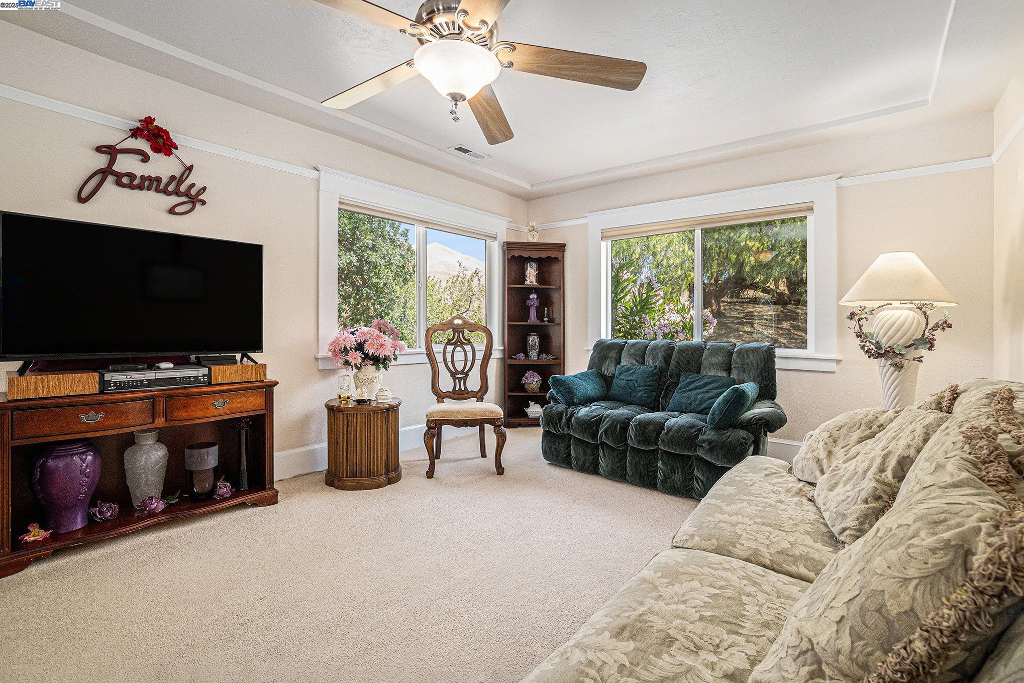 Detail Gallery Image 12 of 60 For 5799 Nortonville, Pittsburg,  CA 94565 - 3 Beds | 2 Baths