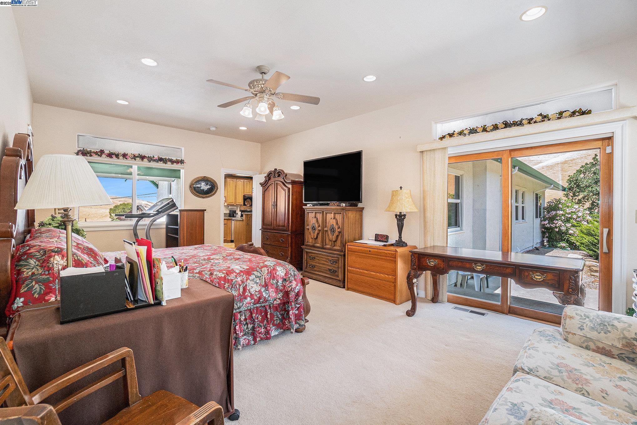 Detail Gallery Image 24 of 60 For 5799 Nortonville, Pittsburg,  CA 94565 - 3 Beds | 2 Baths