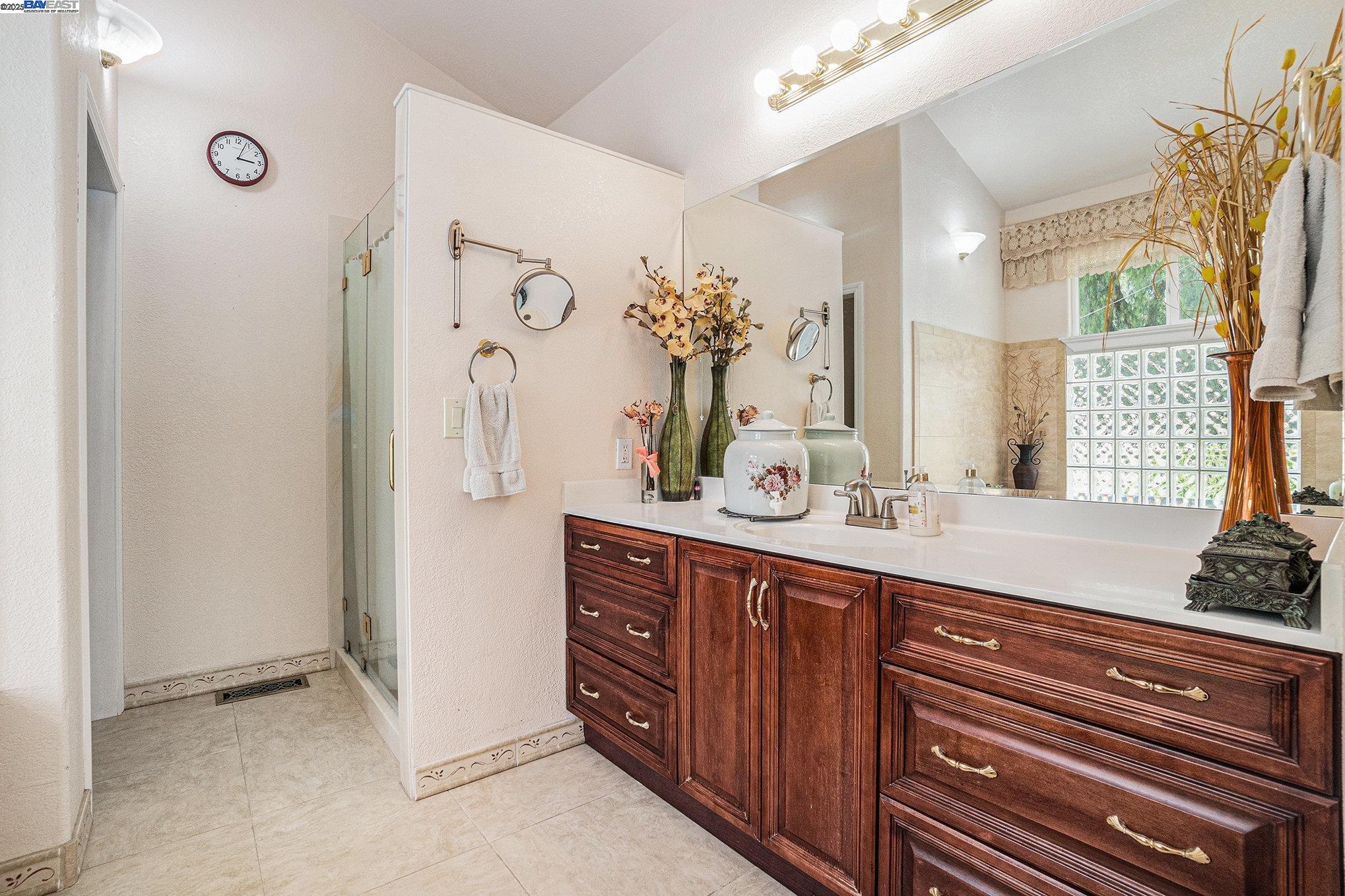 Detail Gallery Image 25 of 60 For 5799 Nortonville, Pittsburg,  CA 94565 - 3 Beds | 2 Baths