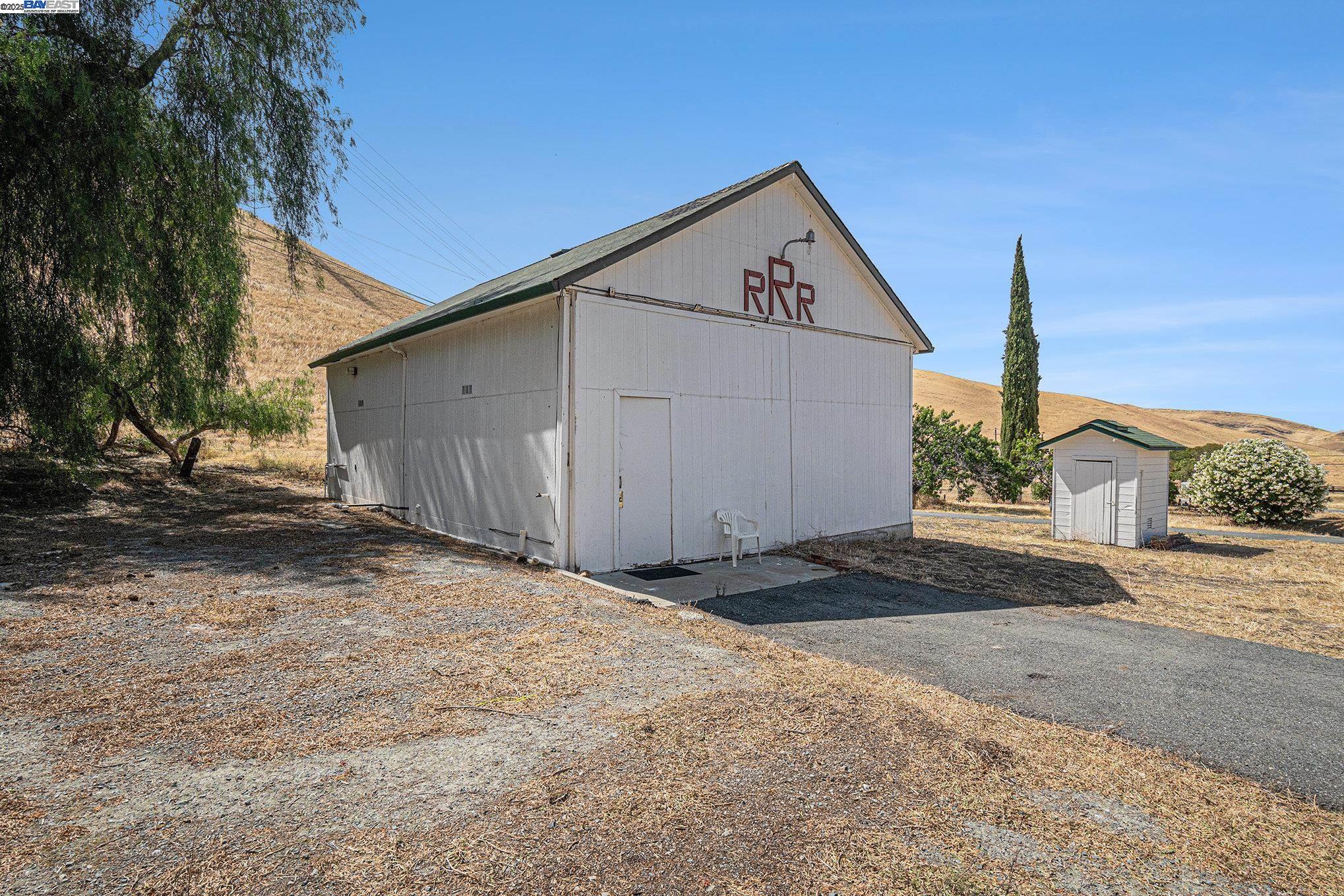 Detail Gallery Image 38 of 60 For 5799 Nortonville, Pittsburg,  CA 94565 - 3 Beds | 2 Baths