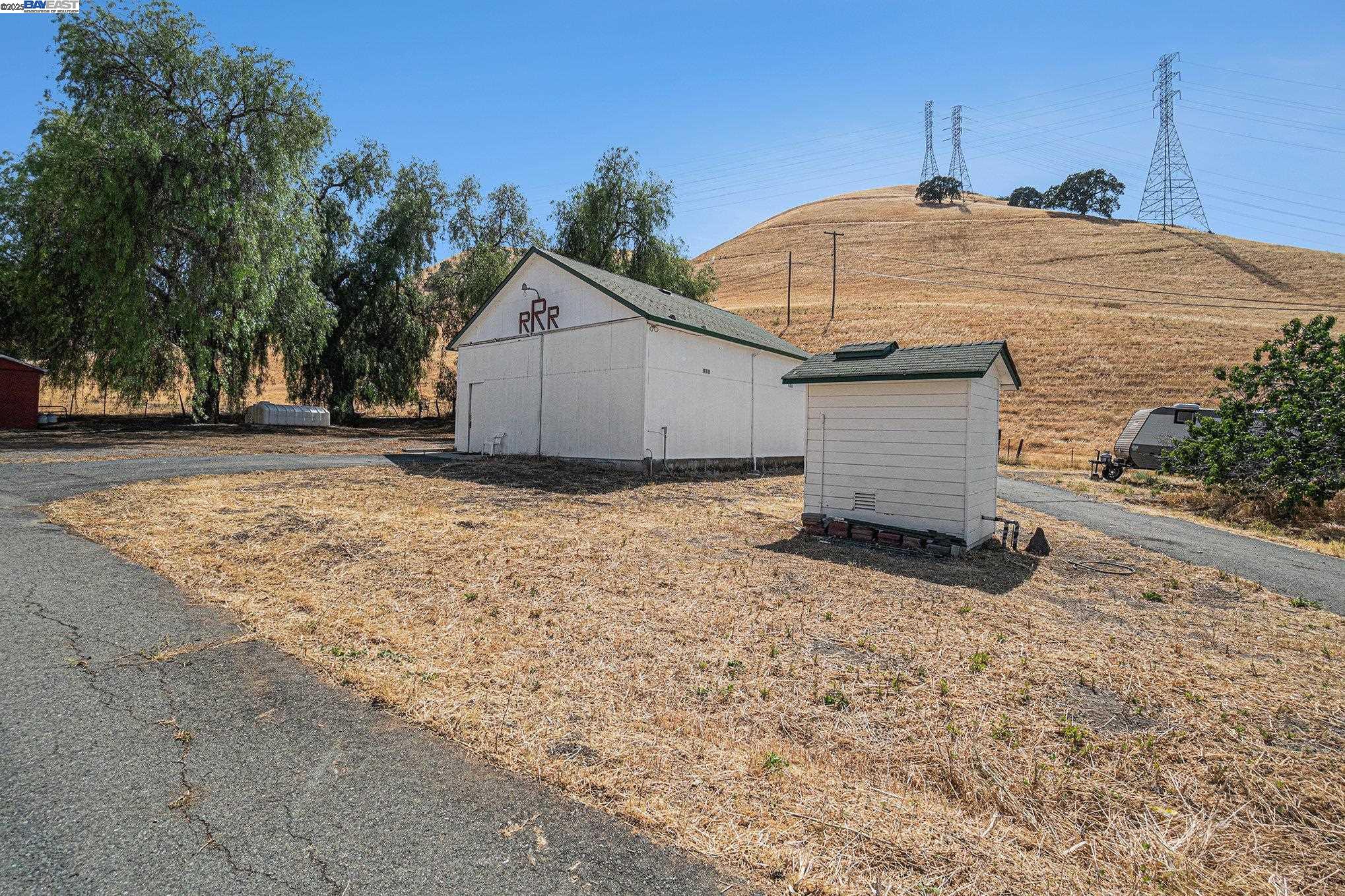 Detail Gallery Image 41 of 60 For 5799 Nortonville, Pittsburg,  CA 94565 - 3 Beds | 2 Baths