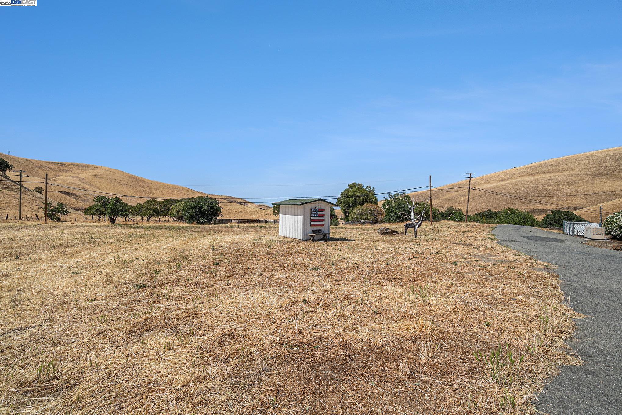 Detail Gallery Image 42 of 60 For 5799 Nortonville, Pittsburg,  CA 94565 - 3 Beds | 2 Baths