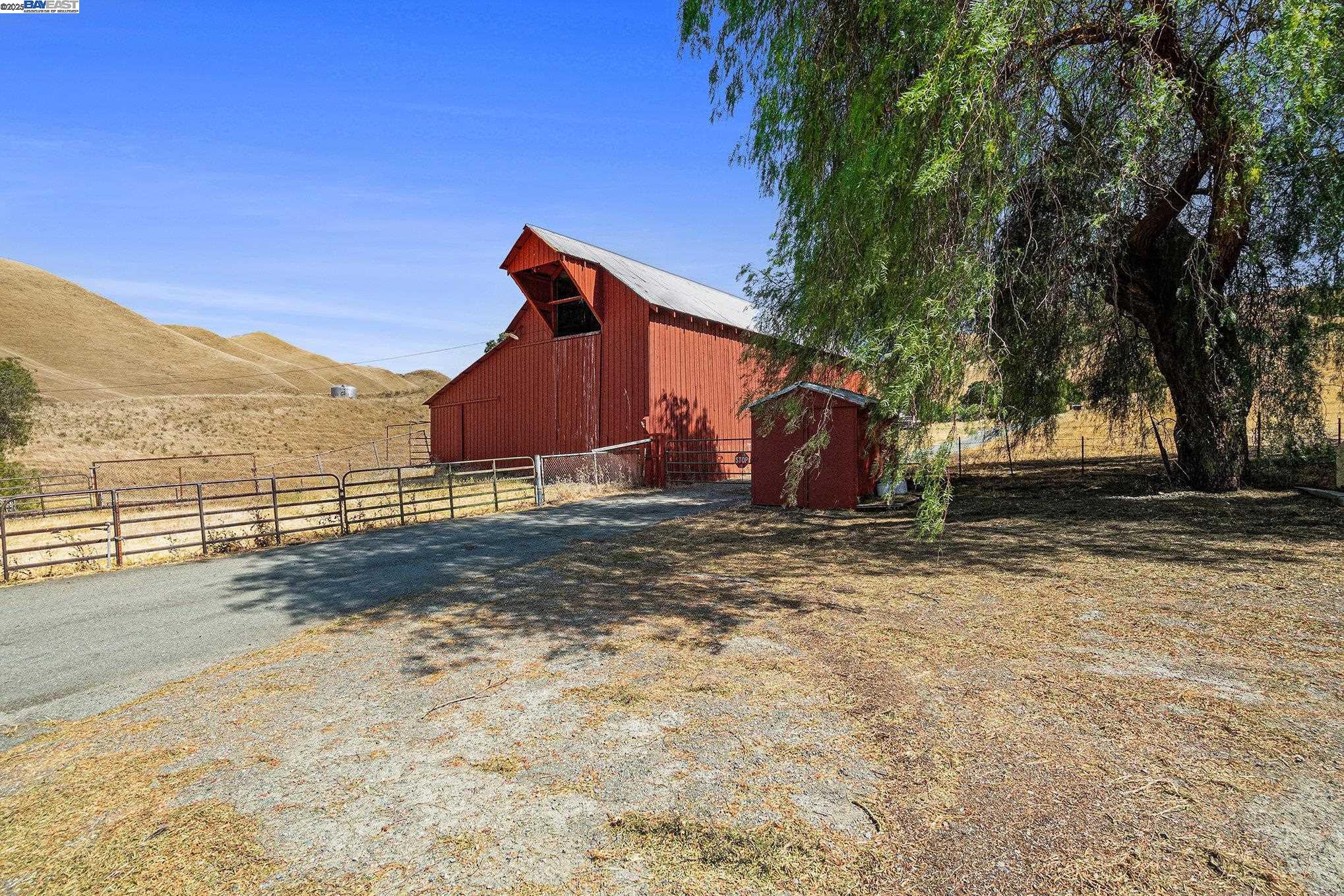 Detail Gallery Image 44 of 60 For 5799 Nortonville, Pittsburg,  CA 94565 - 3 Beds | 2 Baths