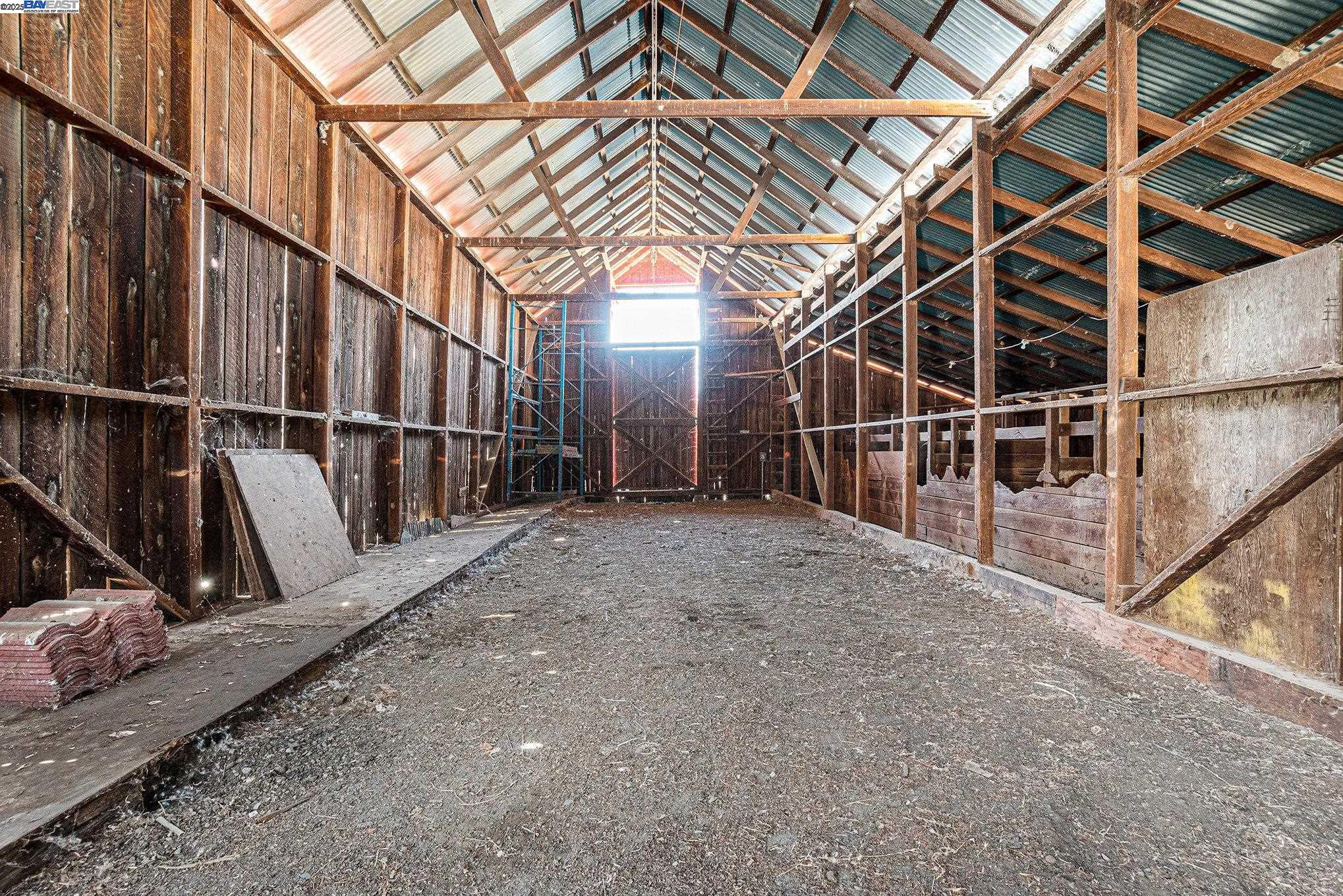 Detail Gallery Image 47 of 60 For 5799 Nortonville, Pittsburg,  CA 94565 - 3 Beds | 2 Baths