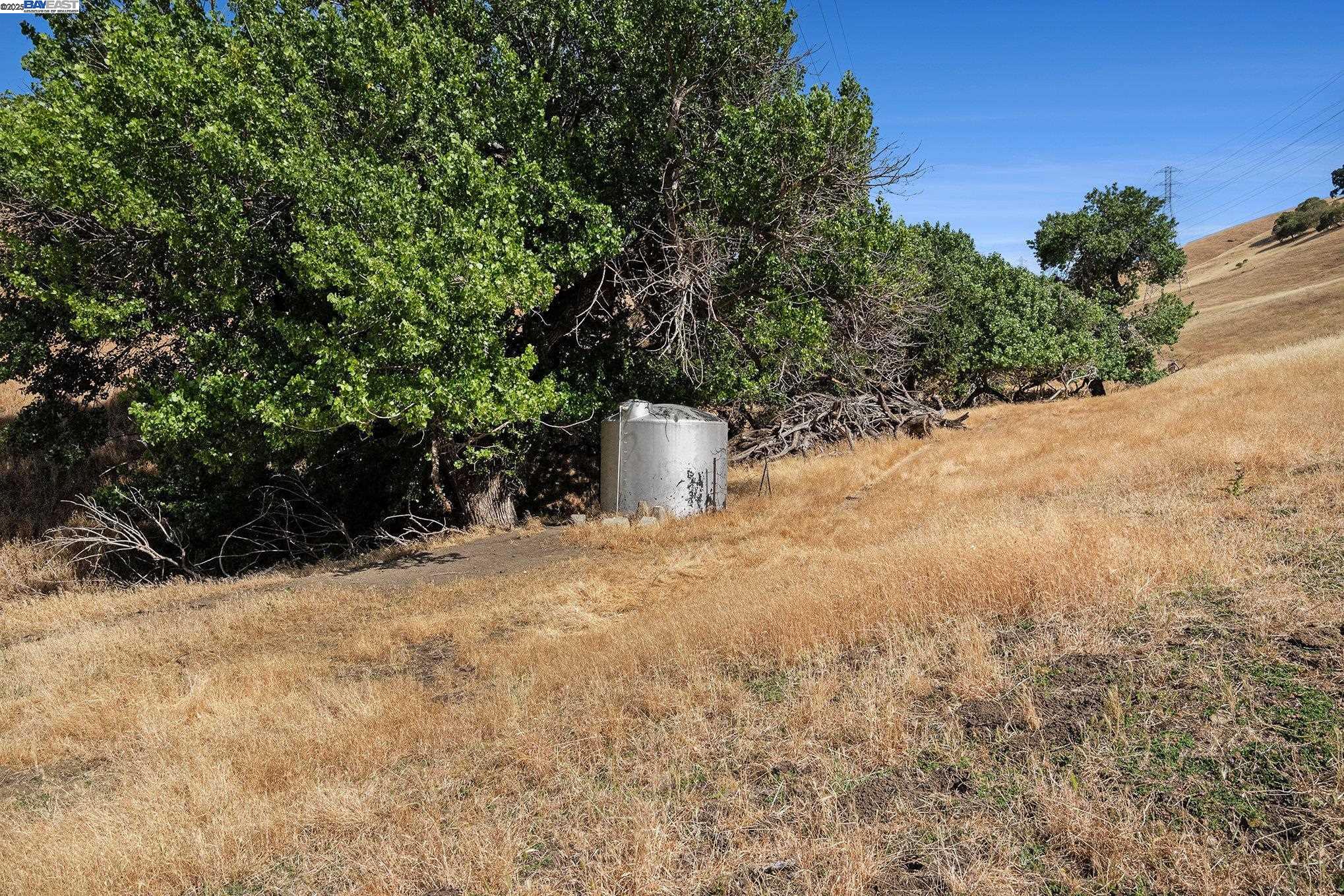 Detail Gallery Image 50 of 60 For 5799 Nortonville, Pittsburg,  CA 94565 - 3 Beds | 2 Baths