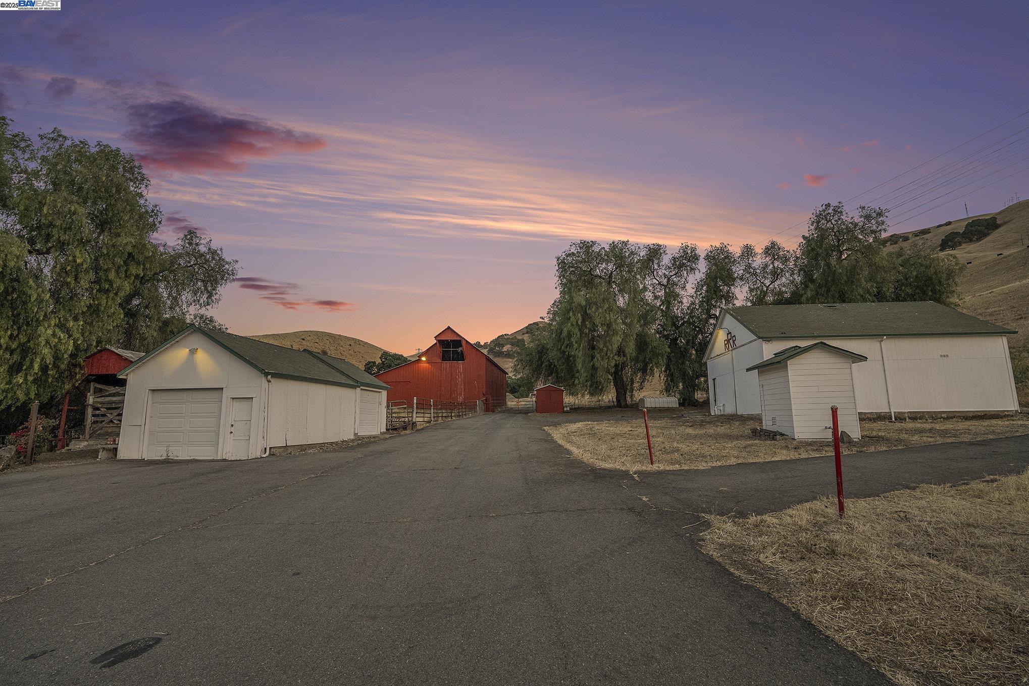 Detail Gallery Image 57 of 60 For 5799 Nortonville, Pittsburg,  CA 94565 - 3 Beds | 2 Baths