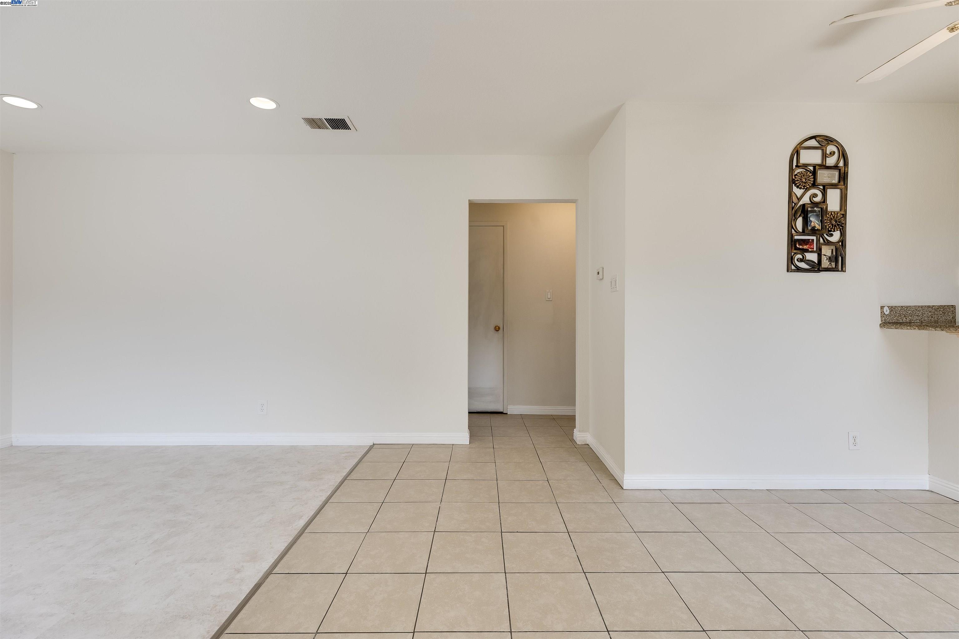 Photo #3: 41103975 Listing 
