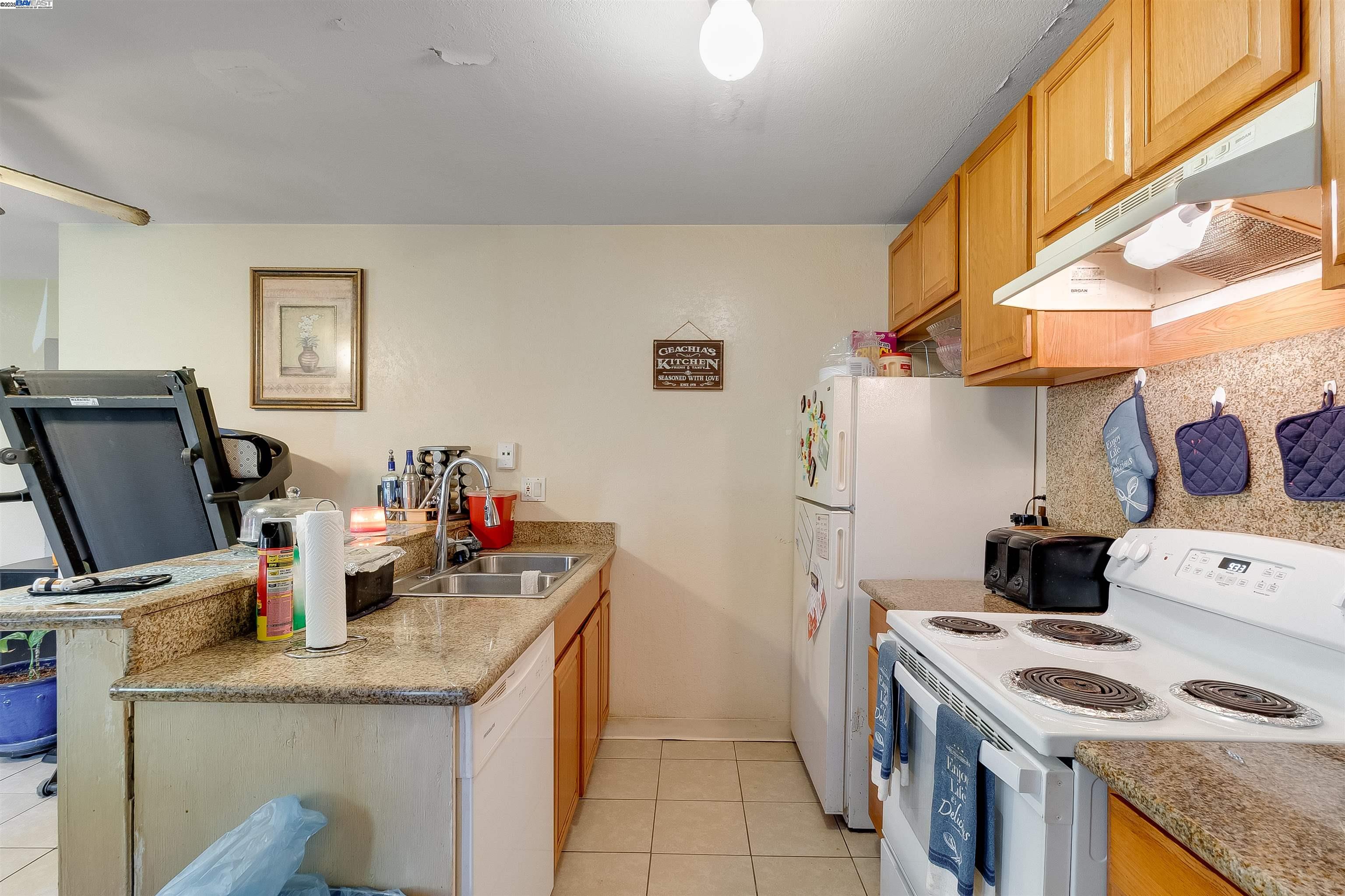 Photo #8: 41103975 Listing: Photo #8