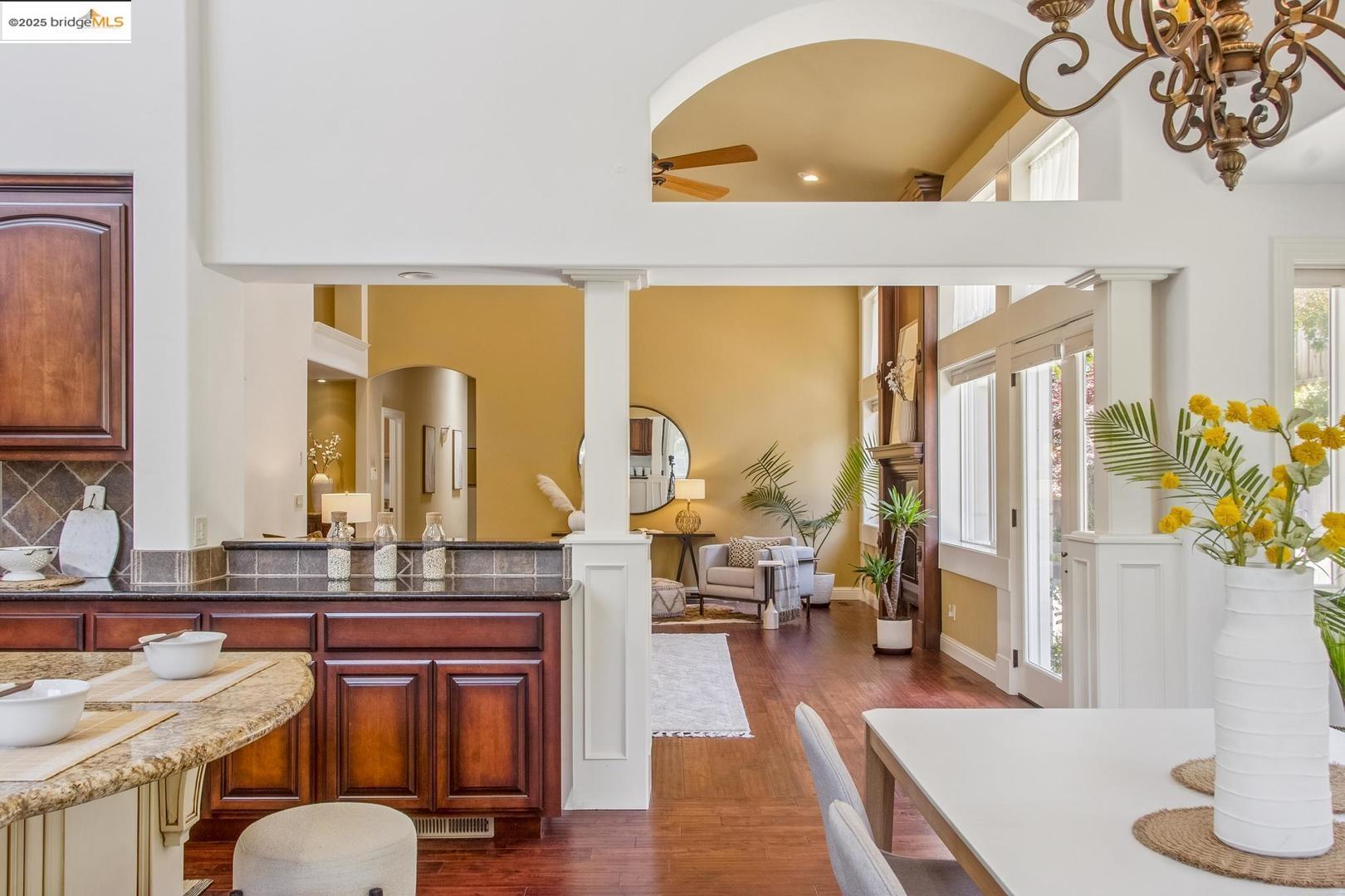 Detail Gallery Image 21 of 47 For 3244 Ridgeview Pl, Hayward,  CA 94541 - 5 Beds | 3/1 Baths