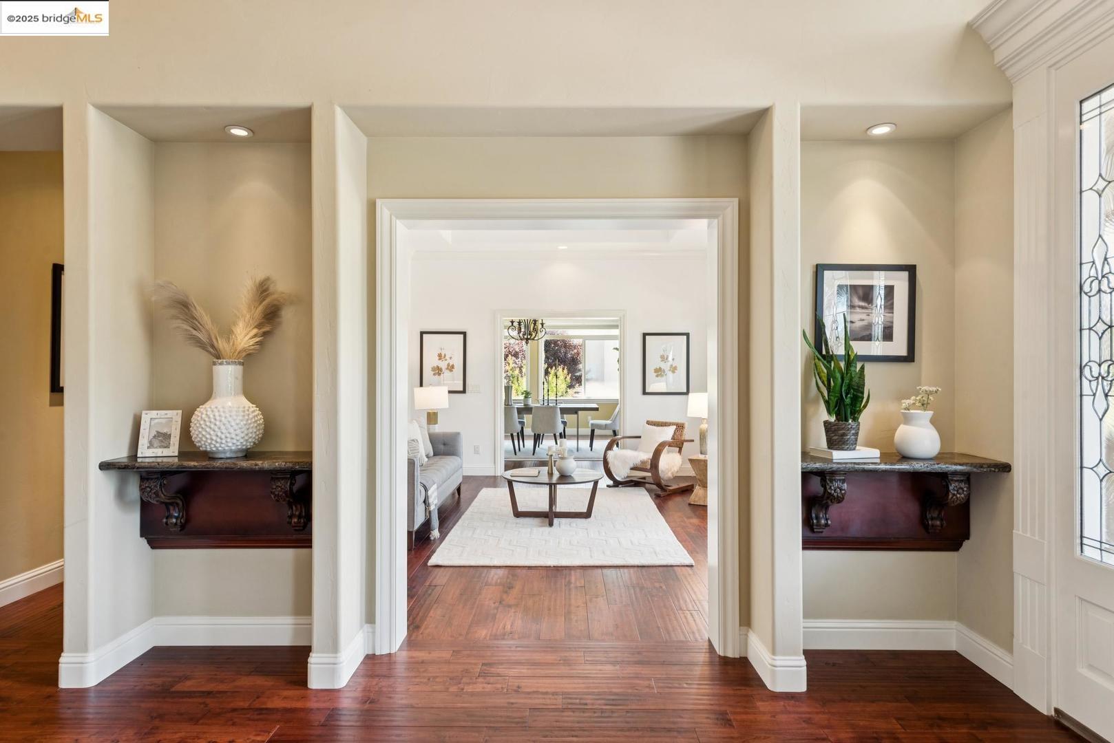 Detail Gallery Image 23 of 47 For 3244 Ridgeview Pl, Hayward,  CA 94541 - 5 Beds | 3/1 Baths