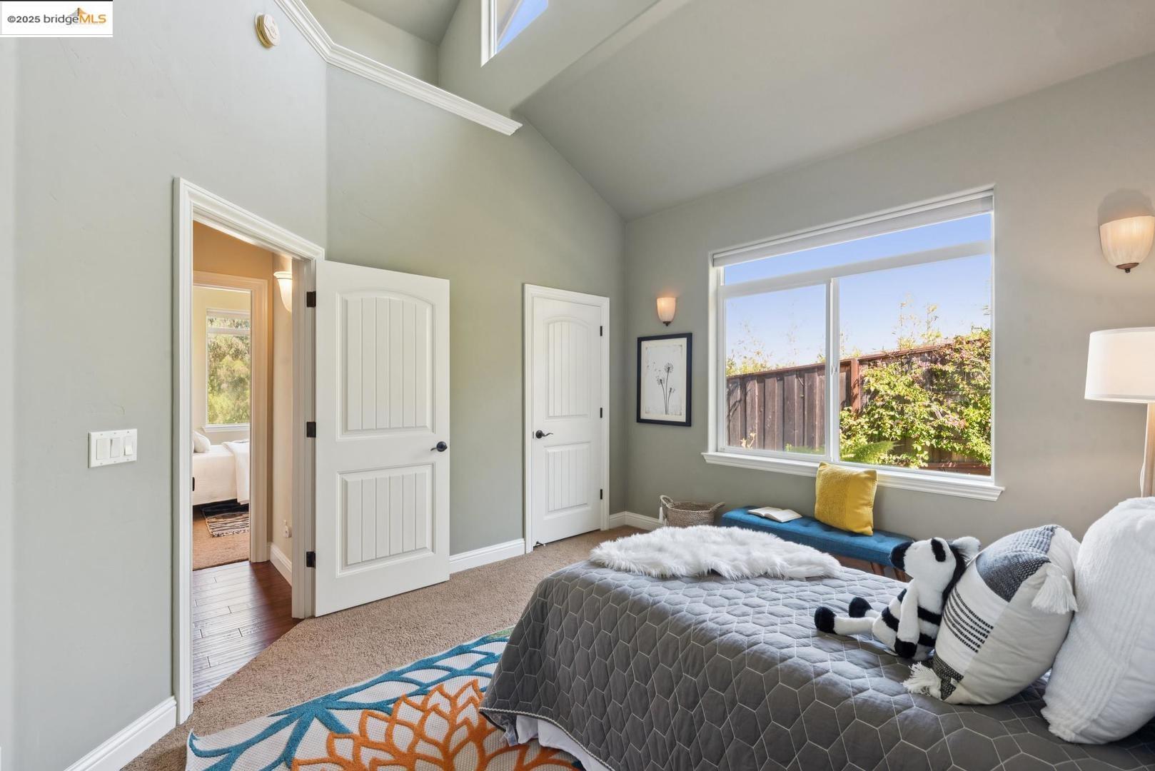 Detail Gallery Image 32 of 47 For 3244 Ridgeview Pl, Hayward,  CA 94541 - 5 Beds | 3/1 Baths