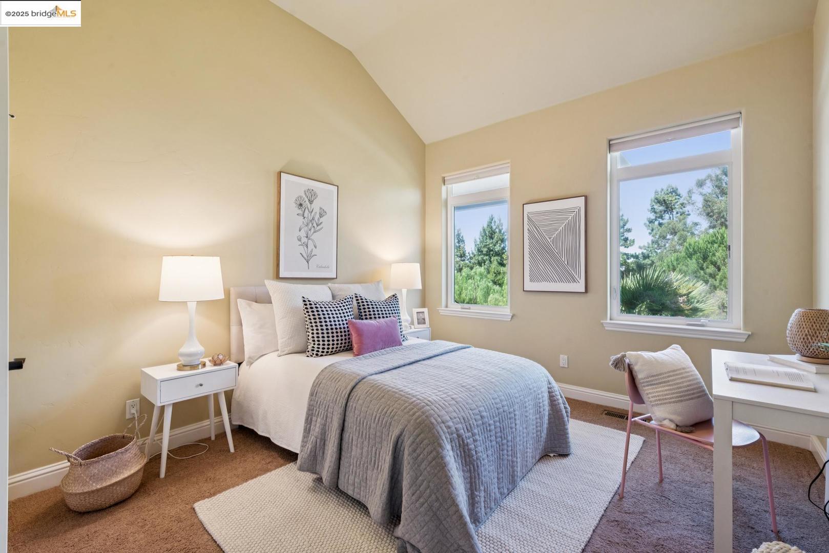Detail Gallery Image 35 of 47 For 3244 Ridgeview Pl, Hayward,  CA 94541 - 5 Beds | 3/1 Baths