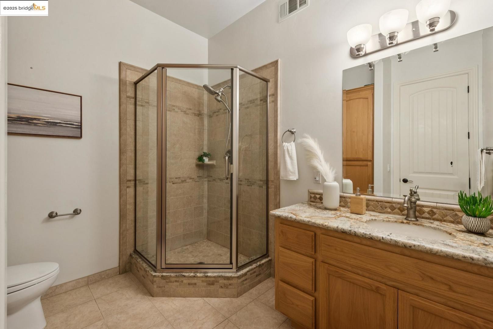 Detail Gallery Image 37 of 47 For 3244 Ridgeview Pl, Hayward,  CA 94541 - 5 Beds | 3/1 Baths