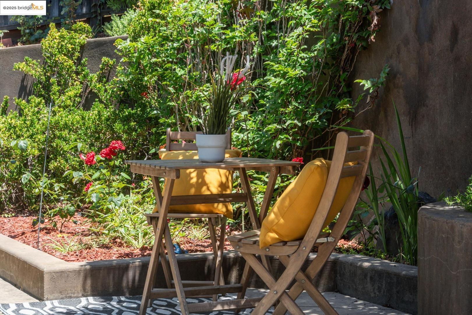 Detail Gallery Image 46 of 47 For 3244 Ridgeview Pl, Hayward,  CA 94541 - 5 Beds | 3/1 Baths