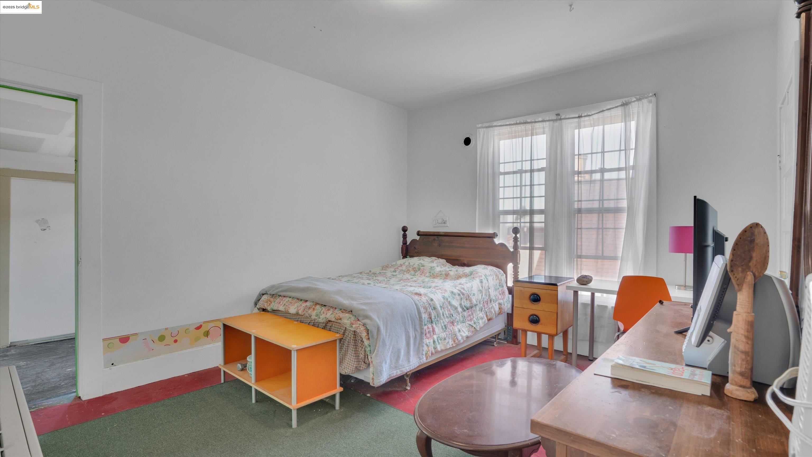 Detail Gallery Image 25 of 49 For 1071 59th St, Oakland,  CA 94608 - 3 Beds | 2 Baths