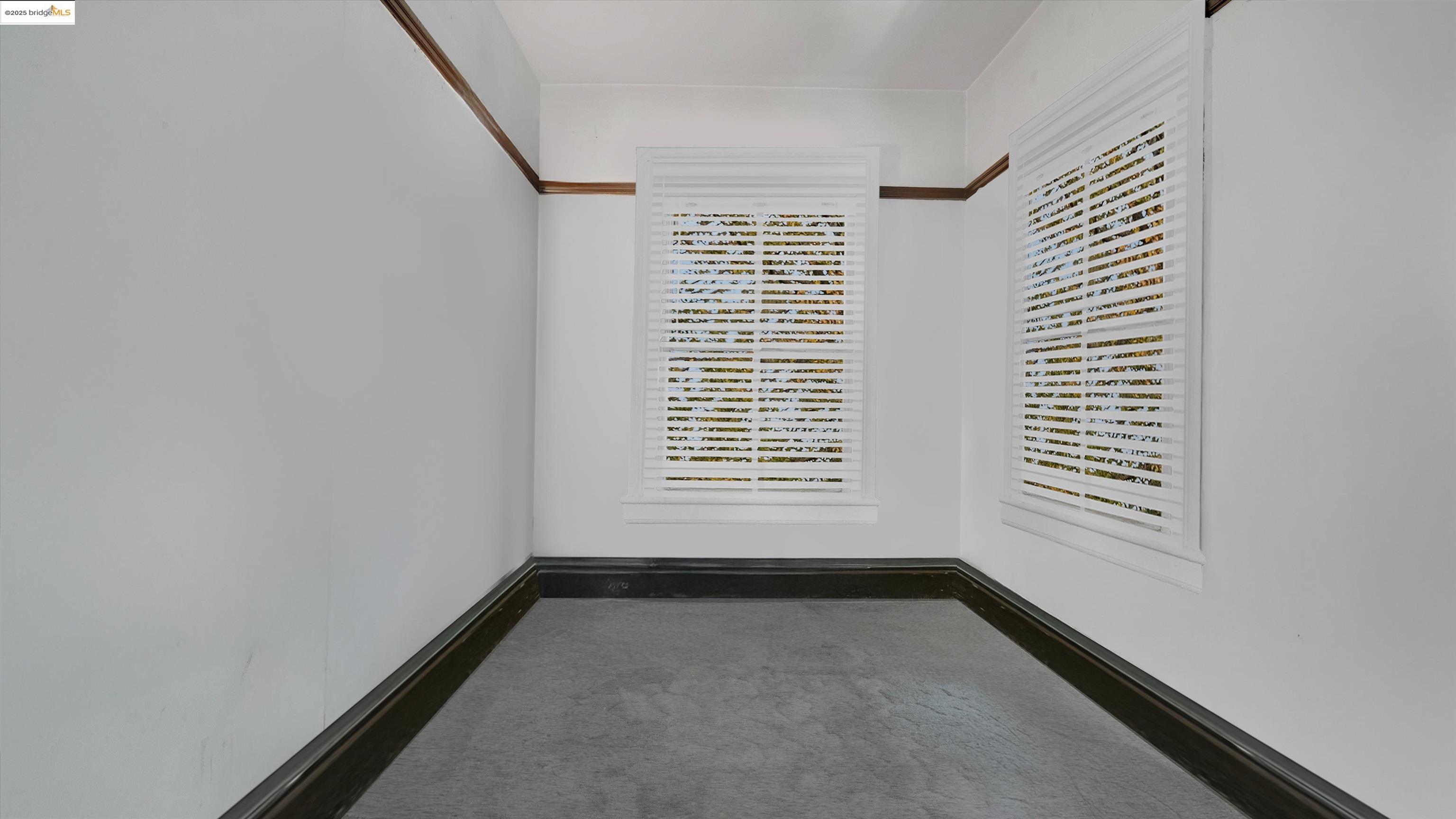 Detail Gallery Image 30 of 49 For 1071 59th St, Oakland,  CA 94608 - 3 Beds | 2 Baths