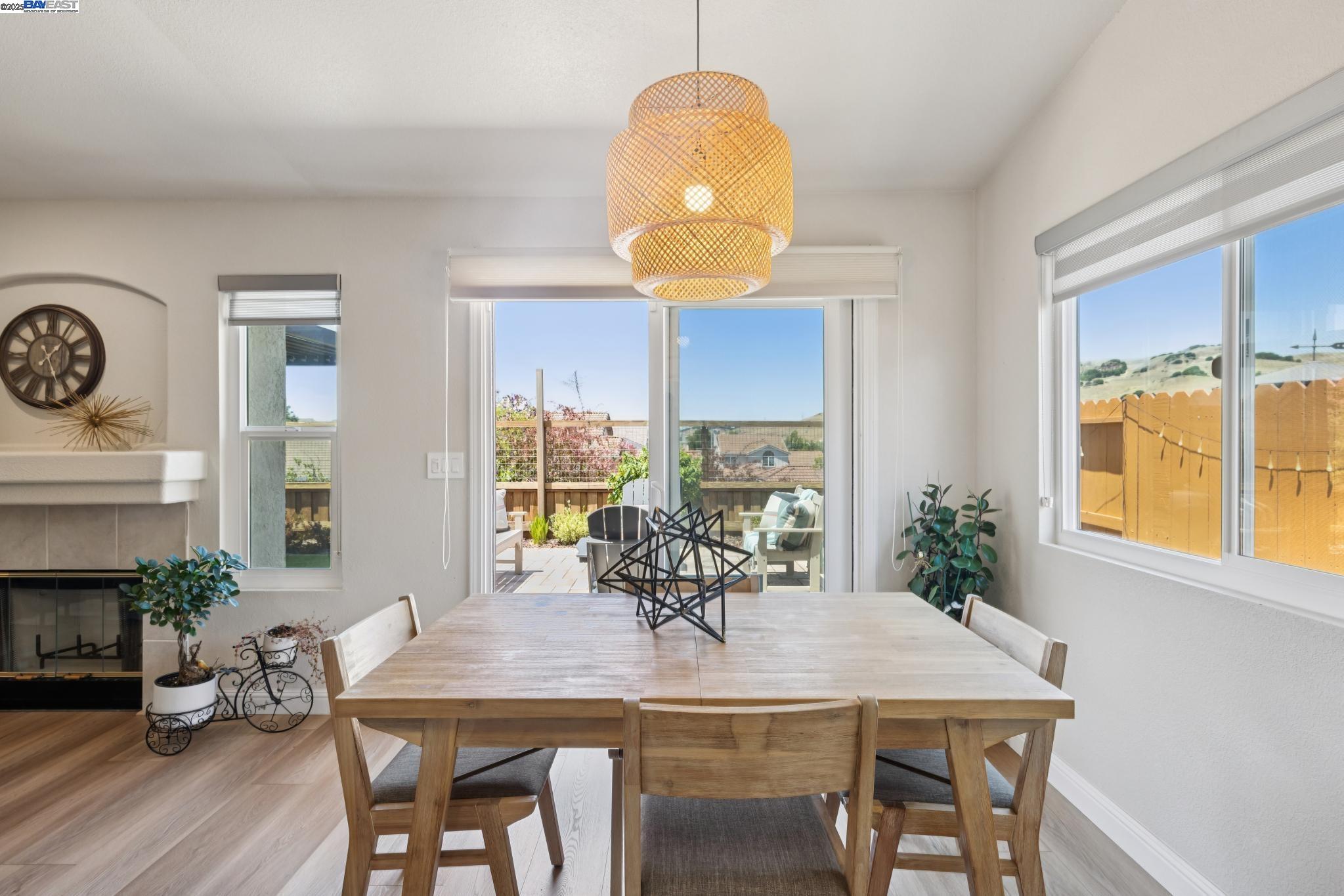 Detail Gallery Image 15 of 30 For 5408 La Salle Way, Vallejo,  CA 94591 - 4 Beds | 2 Baths