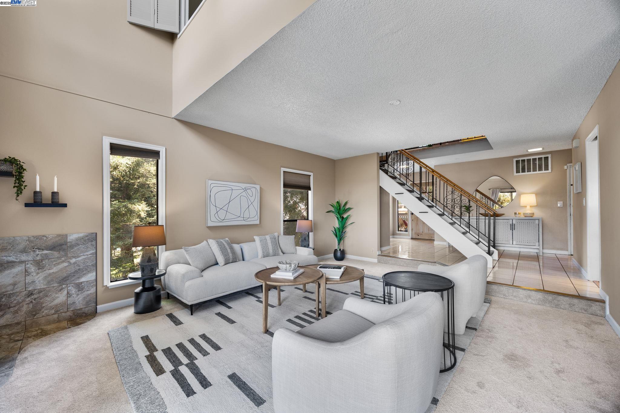 Detail Gallery Image 15 of 33 For 1112 Holmes Way, Hayward,  CA 94541 - 2 Beds | 2/1 Baths
