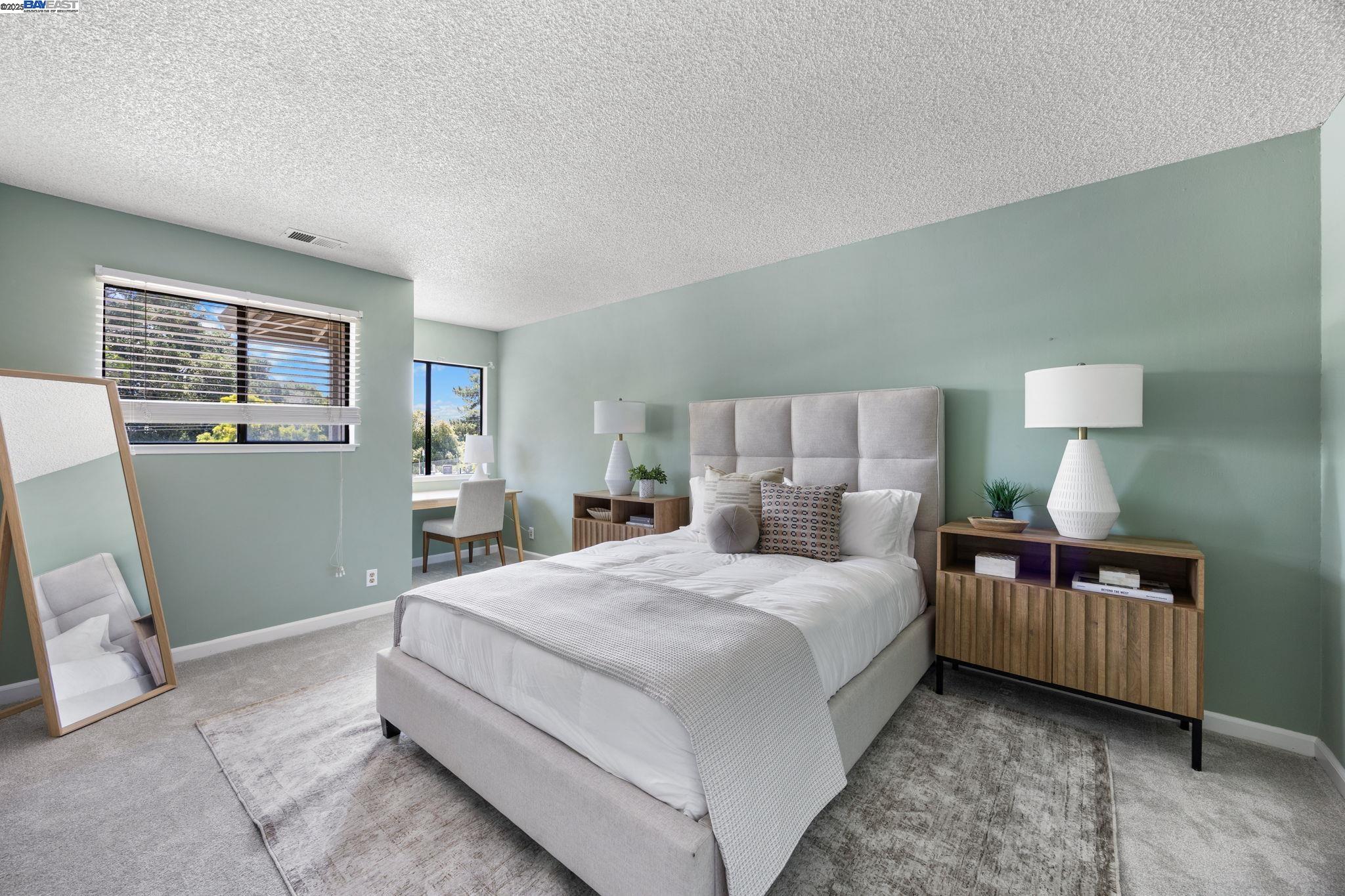 Detail Gallery Image 22 of 33 For 1112 Holmes Way, Hayward,  CA 94541 - 2 Beds | 2/1 Baths