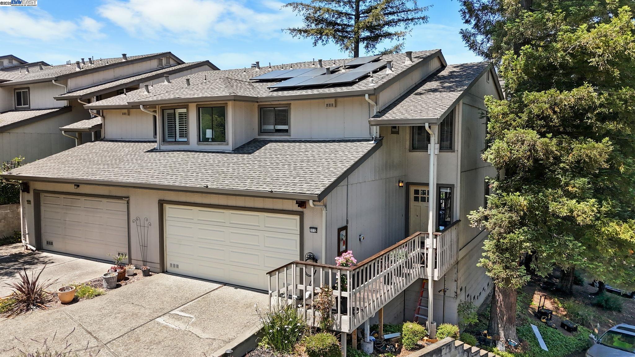 Detail Gallery Image 9 of 33 For 1112 Holmes Way, Hayward,  CA 94541 - 2 Beds | 2/1 Baths