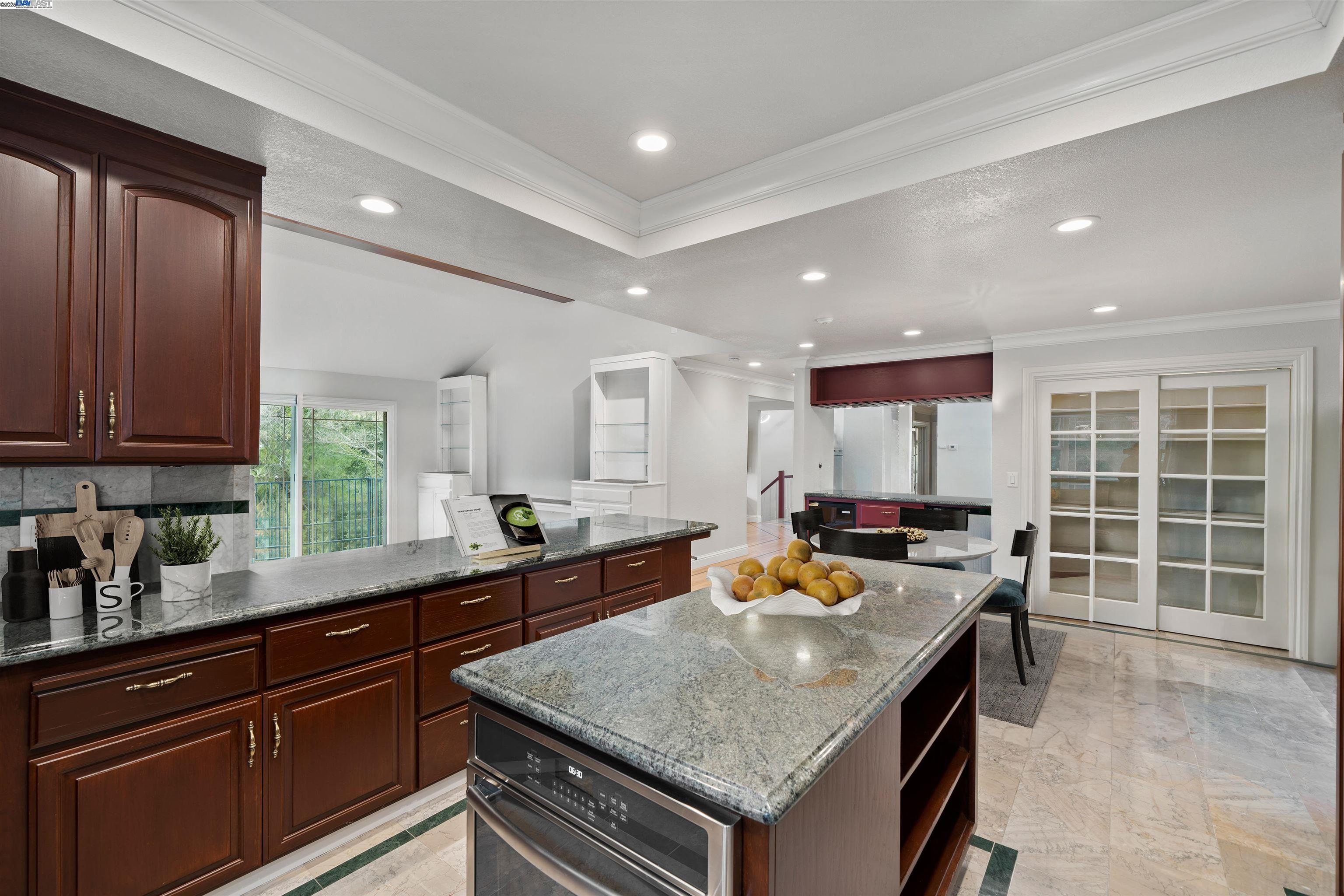Detail Gallery Image 7 of 59 For 6700 Mill Creek Rd, Fremont,  CA 94539 - 5 Beds | 3 Baths