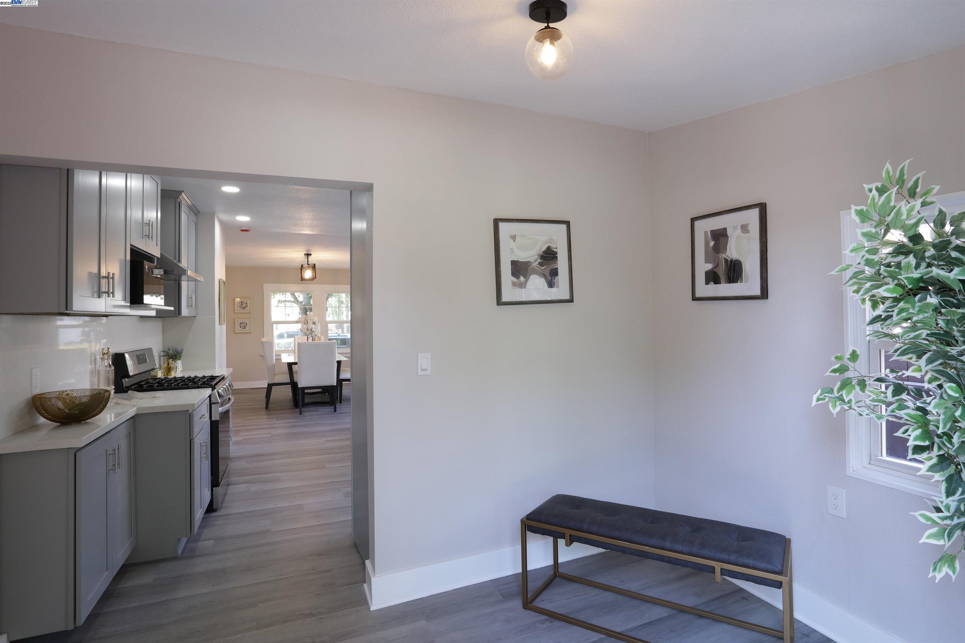 Detail Gallery Image 12 of 36 For 851 Estudillo Ave, San Leandro,  CA 94577 - 4 Beds | 3/1 Baths