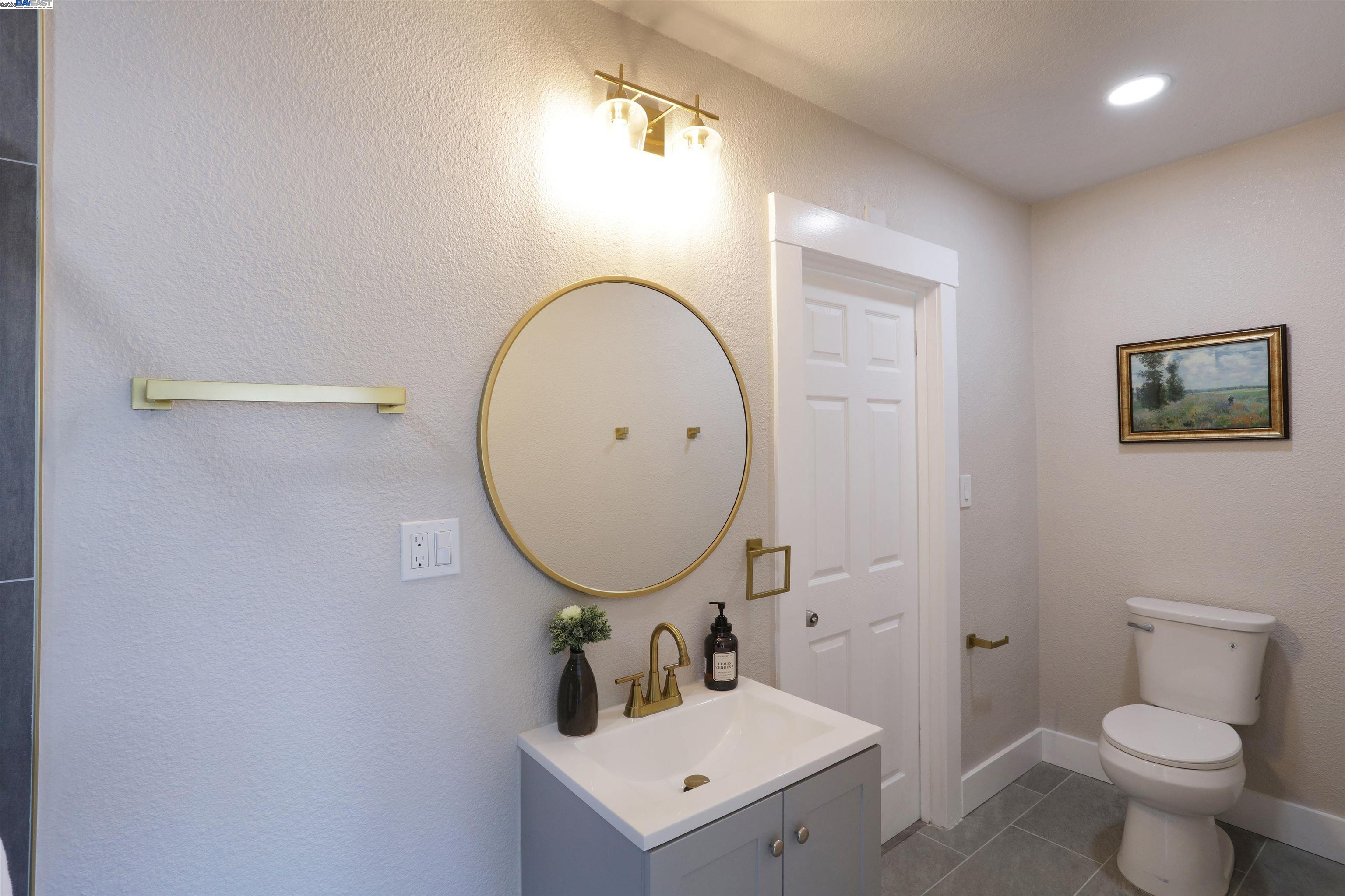 Detail Gallery Image 21 of 36 For 851 Estudillo Ave, San Leandro,  CA 94577 - 4 Beds | 3/1 Baths