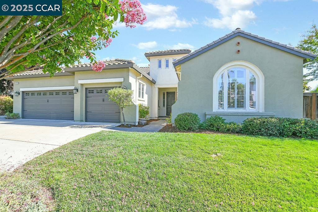 Detail Gallery Image 3 of 40 For 2560 Risebridge Ct, Brentwood,  CA 94513 - 4 Beds | 3 Baths