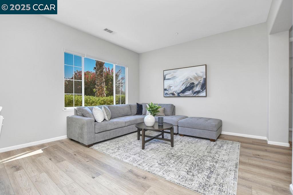 Detail Gallery Image 8 of 40 For 2560 Risebridge Ct, Brentwood,  CA 94513 - 4 Beds | 3 Baths