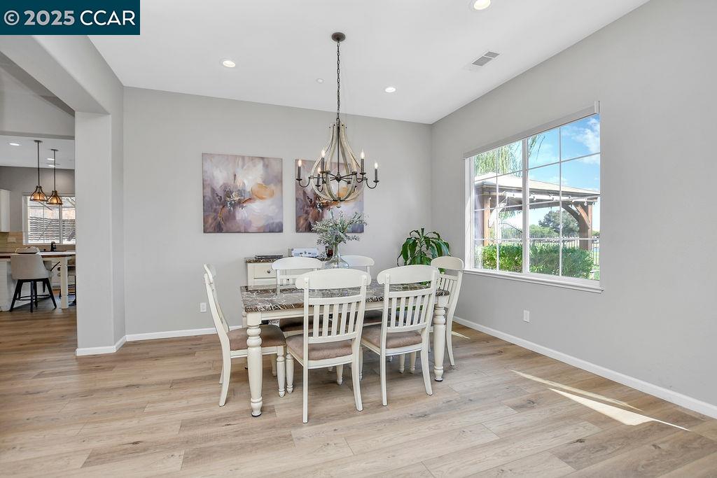 Detail Gallery Image 9 of 40 For 2560 Risebridge Ct, Brentwood,  CA 94513 - 4 Beds | 3 Baths