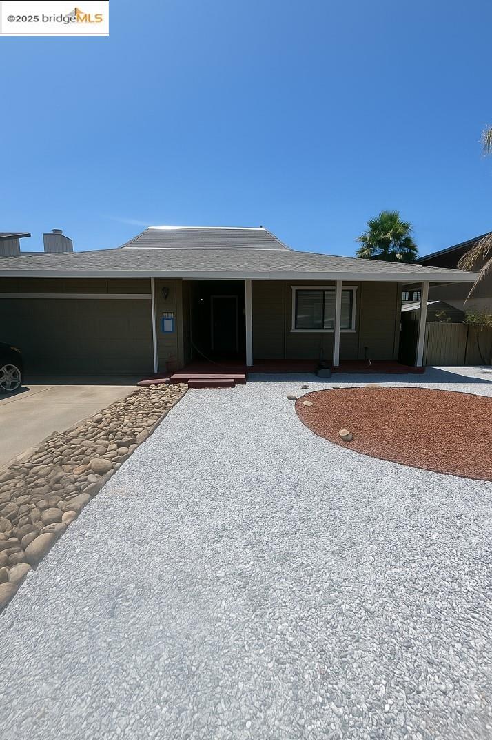 Detail Gallery Image 1 of 1 For 1042 Willow Lake Rd, Discovery Bay,  CA 94505 - 3 Beds | 2 Baths