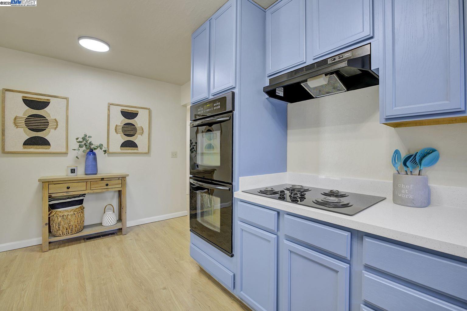 Detail Gallery Image 12 of 43 For 4022 Wilson Ln, Concord,  CA 94521 - 4 Beds | 2 Baths