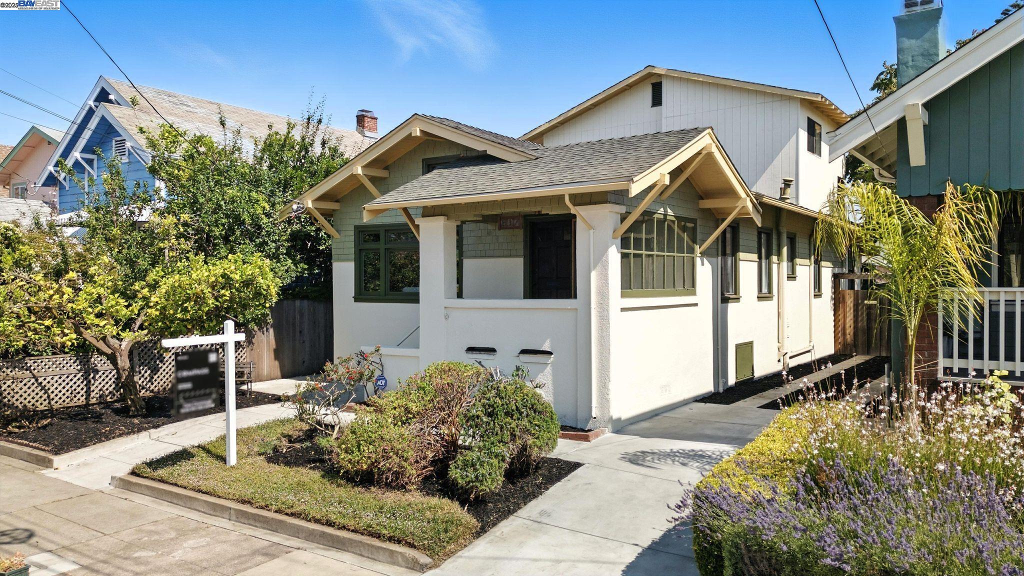 Detail Gallery Image 1 of 1 For 517 Taylor Ave, Alameda,  CA 94501 - 3 Beds | 2 Baths