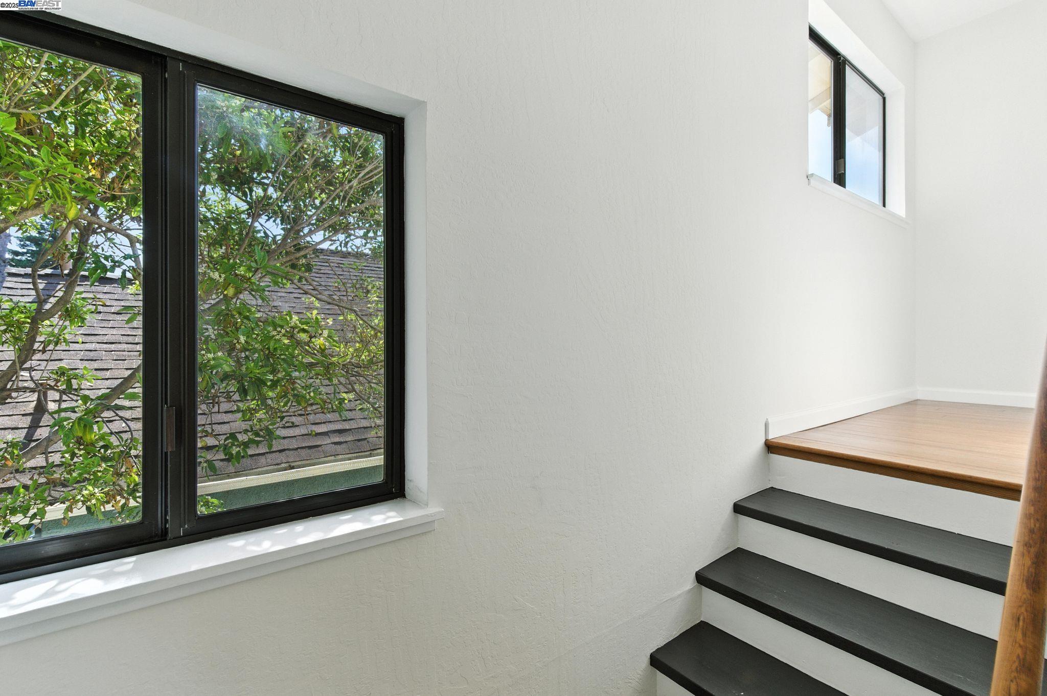 Detail Gallery Image 36 of 48 For 517 Taylor Ave, Alameda,  CA 94501 - 3 Beds | 2 Baths