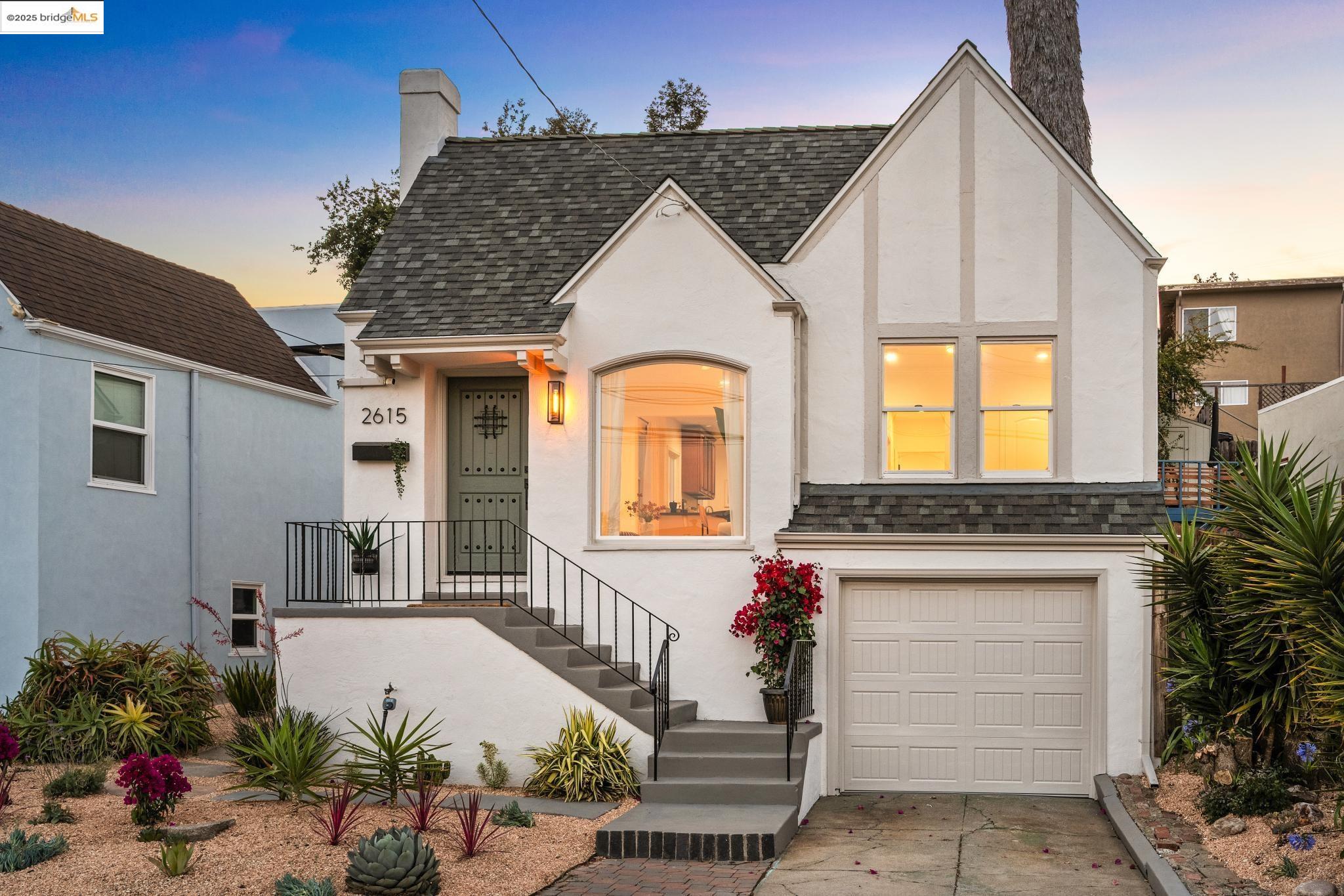 Detail Gallery Image 1 of 1 For 2615 Truman Ave, Oakland,  CA 94605 - 2 Beds | 1 Baths