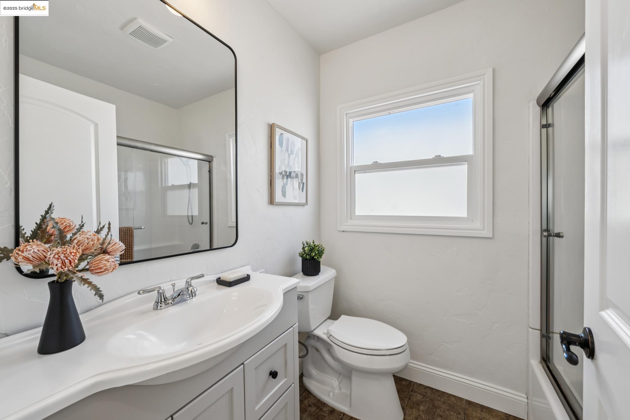 Detail Gallery Image 26 of 60 For 2615 Truman Ave, Oakland,  CA 94605 - 2 Beds | 1 Baths