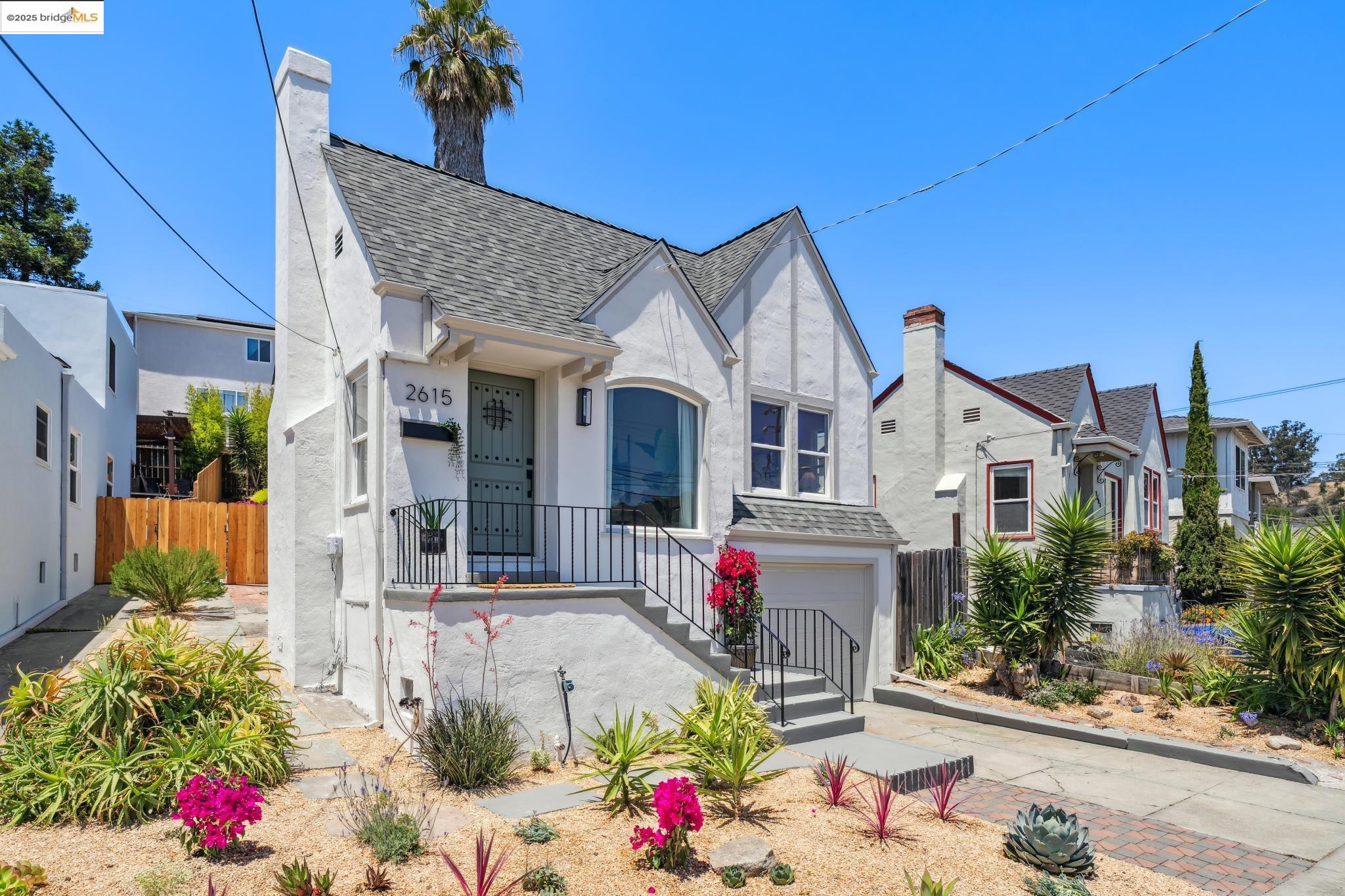 Detail Gallery Image 4 of 60 For 2615 Truman Ave, Oakland,  CA 94605 - 2 Beds | 1 Baths