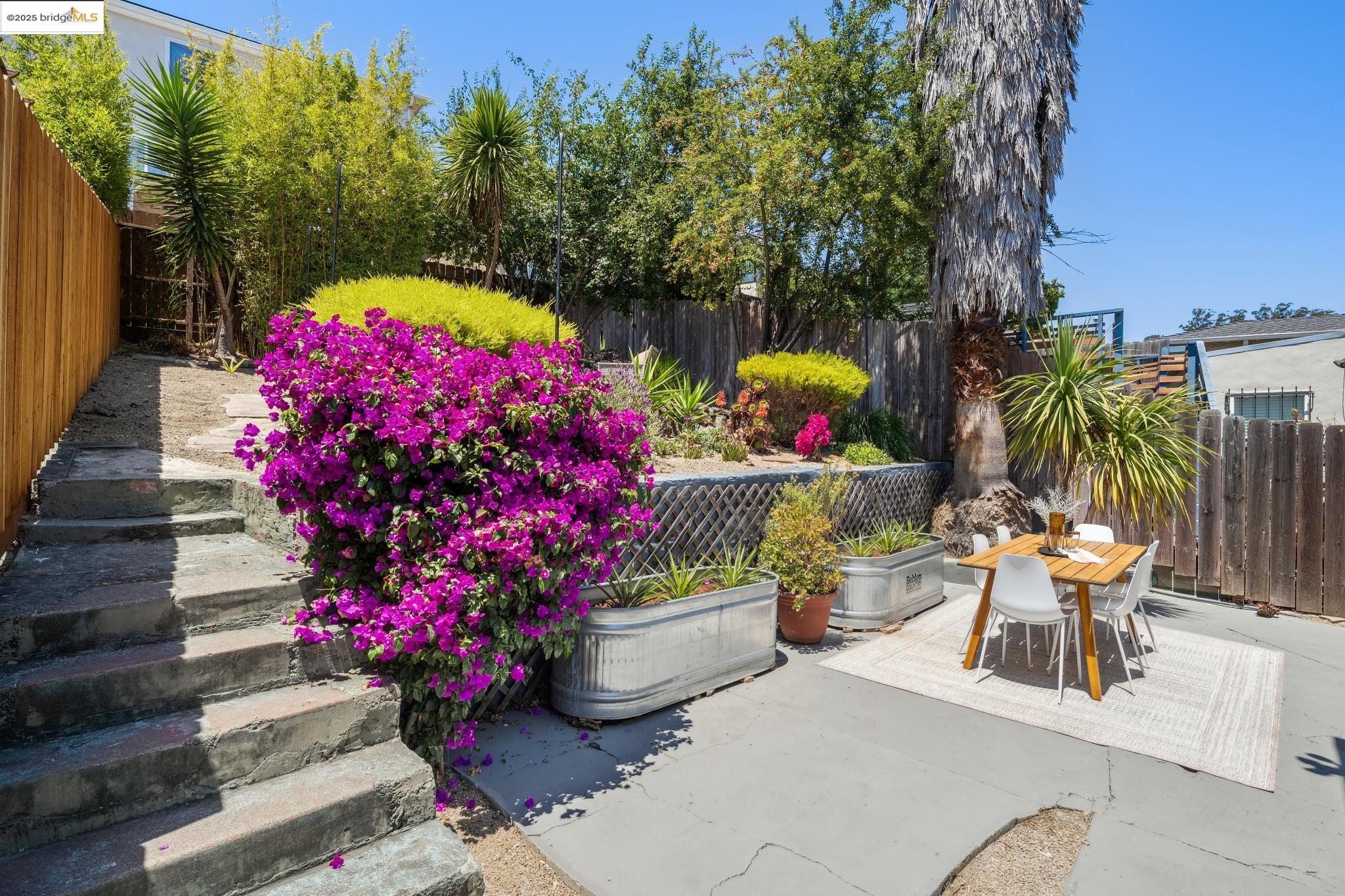 Detail Gallery Image 33 of 60 For 2615 Truman Ave, Oakland,  CA 94605 - 2 Beds | 1 Baths
