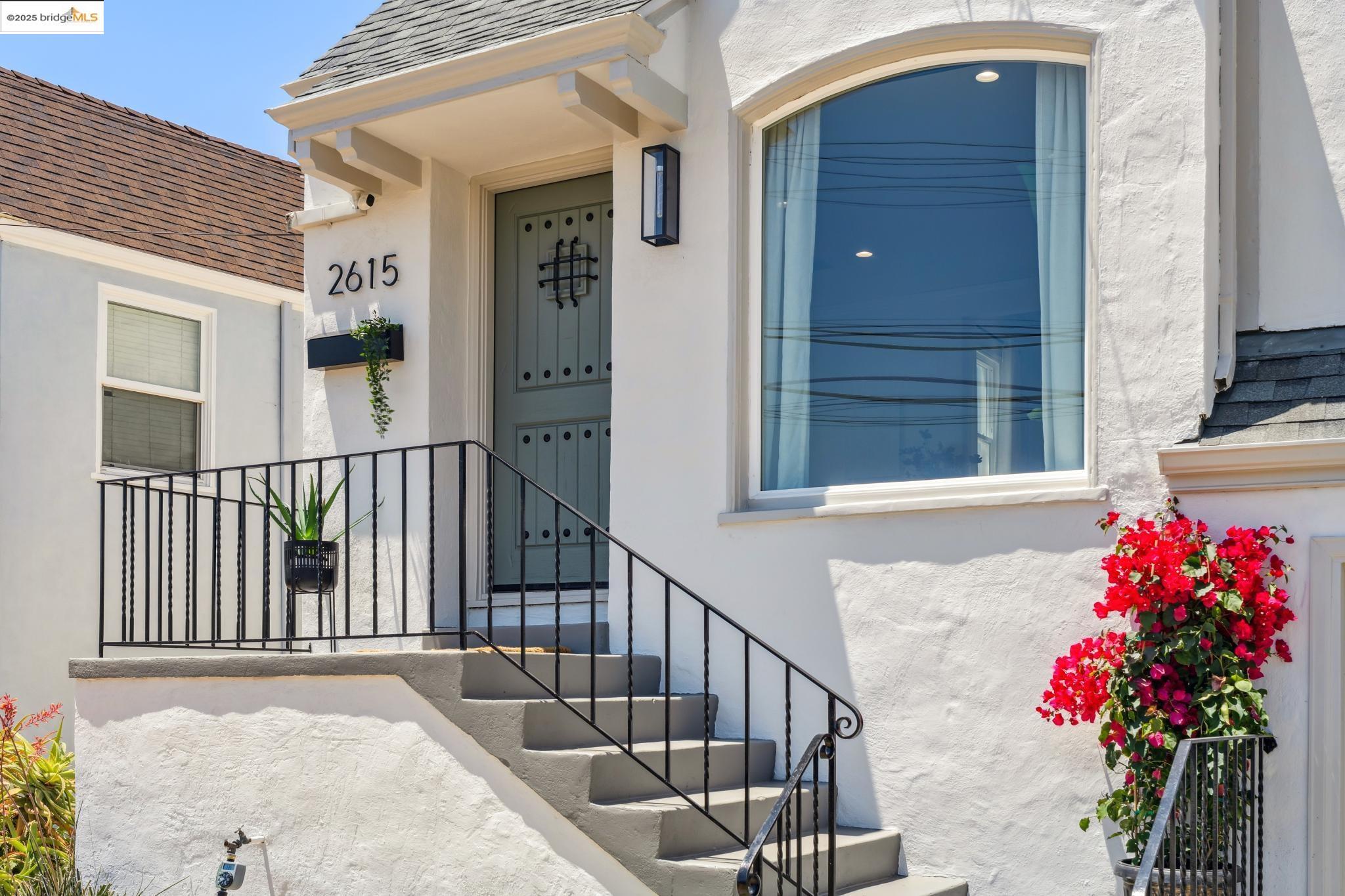 Detail Gallery Image 5 of 60 For 2615 Truman Ave, Oakland,  CA 94605 - 2 Beds | 1 Baths
