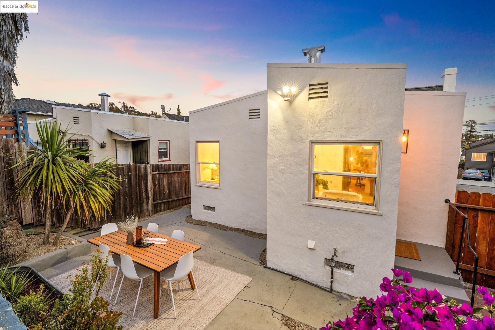 Detail Gallery Image 43 of 60 For 2615 Truman Ave, Oakland,  CA 94605 - 2 Beds | 1 Baths