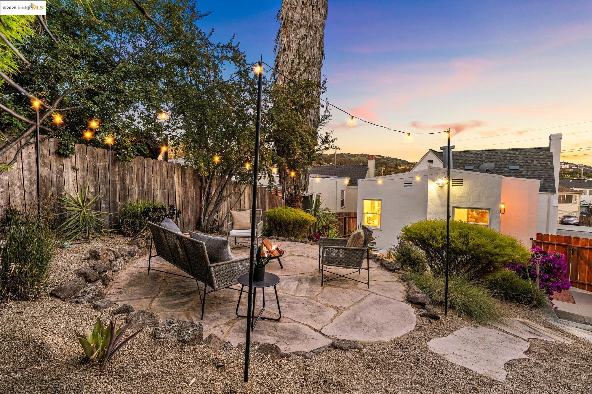 Detail Gallery Image 47 of 60 For 2615 Truman Ave, Oakland,  CA 94605 - 2 Beds | 1 Baths