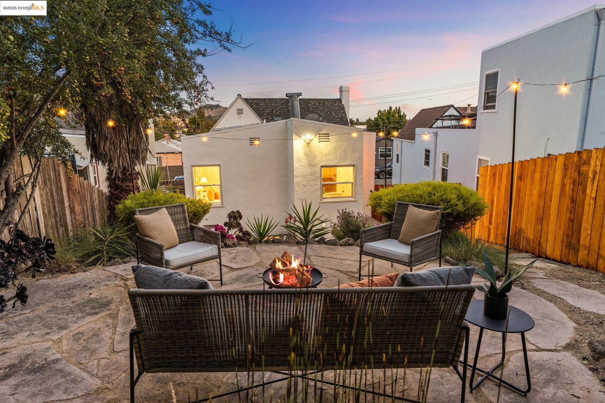 Detail Gallery Image 48 of 60 For 2615 Truman Ave, Oakland,  CA 94605 - 2 Beds | 1 Baths