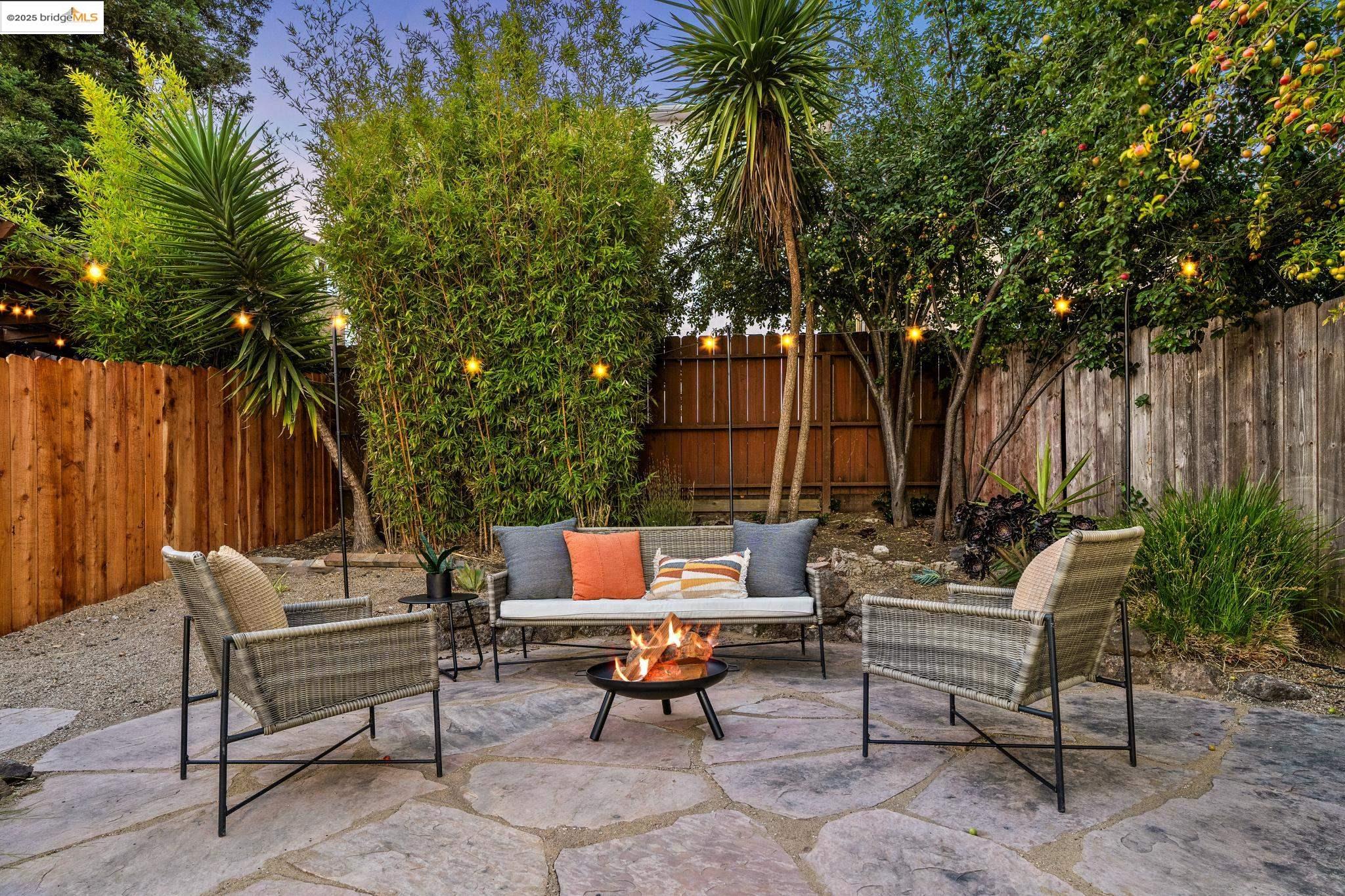Detail Gallery Image 50 of 60 For 2615 Truman Ave, Oakland,  CA 94605 - 2 Beds | 1 Baths